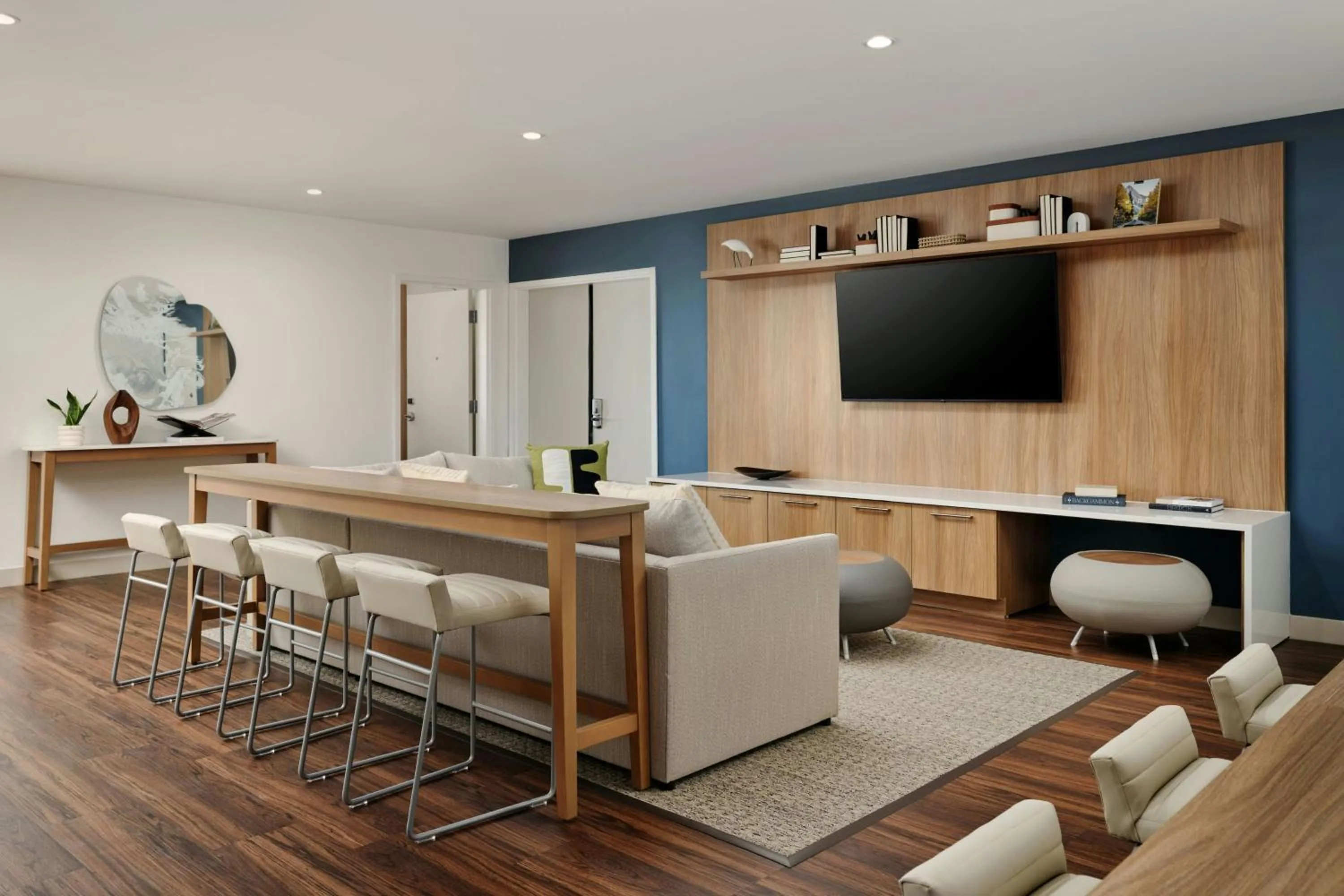 Photo of the whole room in Element Pooler Savannah Airport