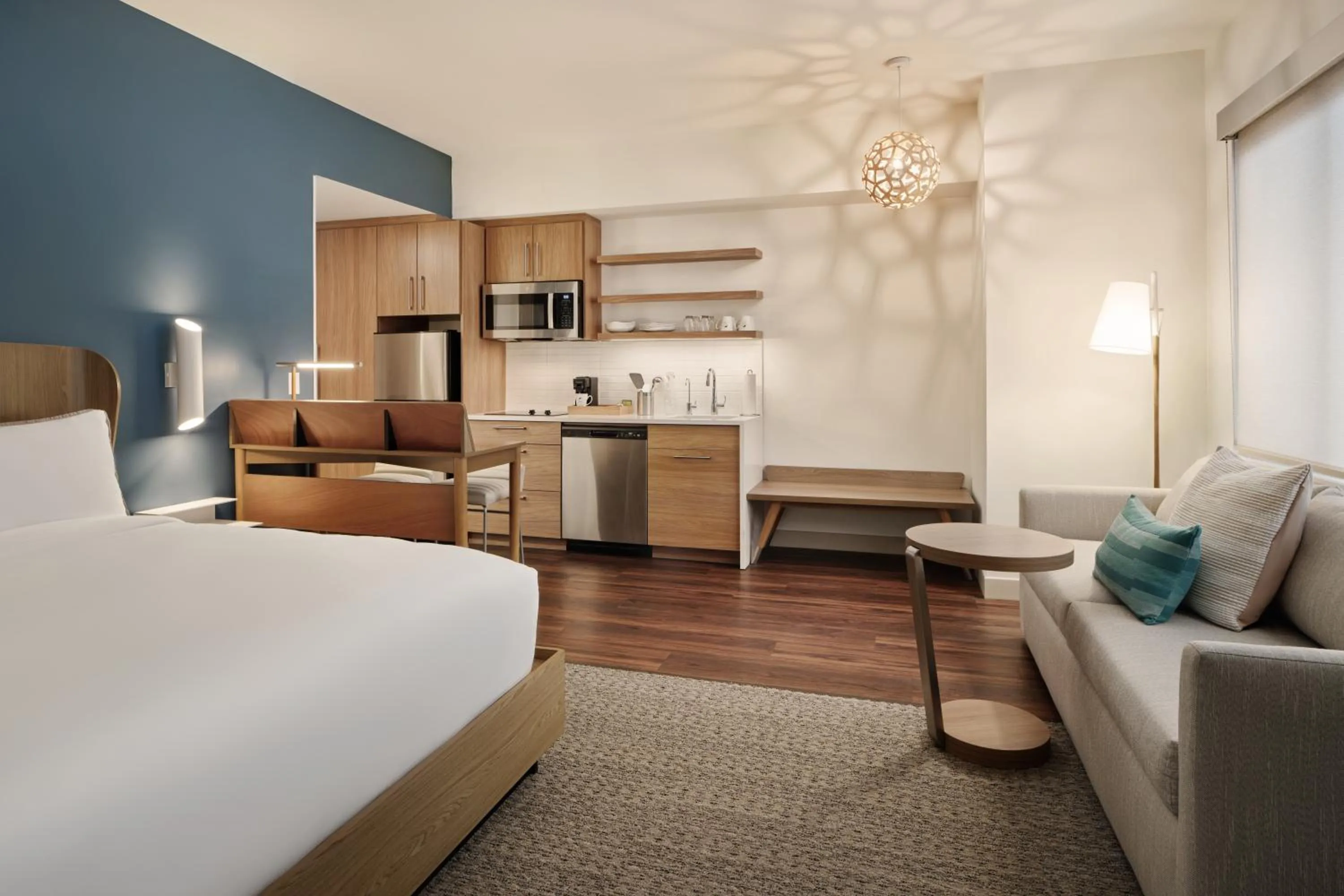 Bed in Element Pooler Savannah Airport