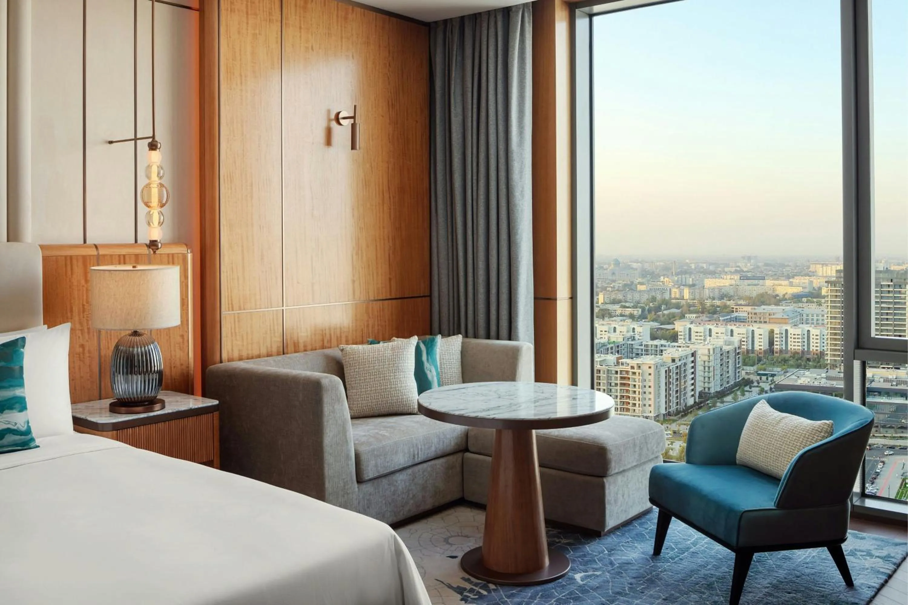 Deluxe King Room - Low Floor in JW Marriott Hotel Tashkent