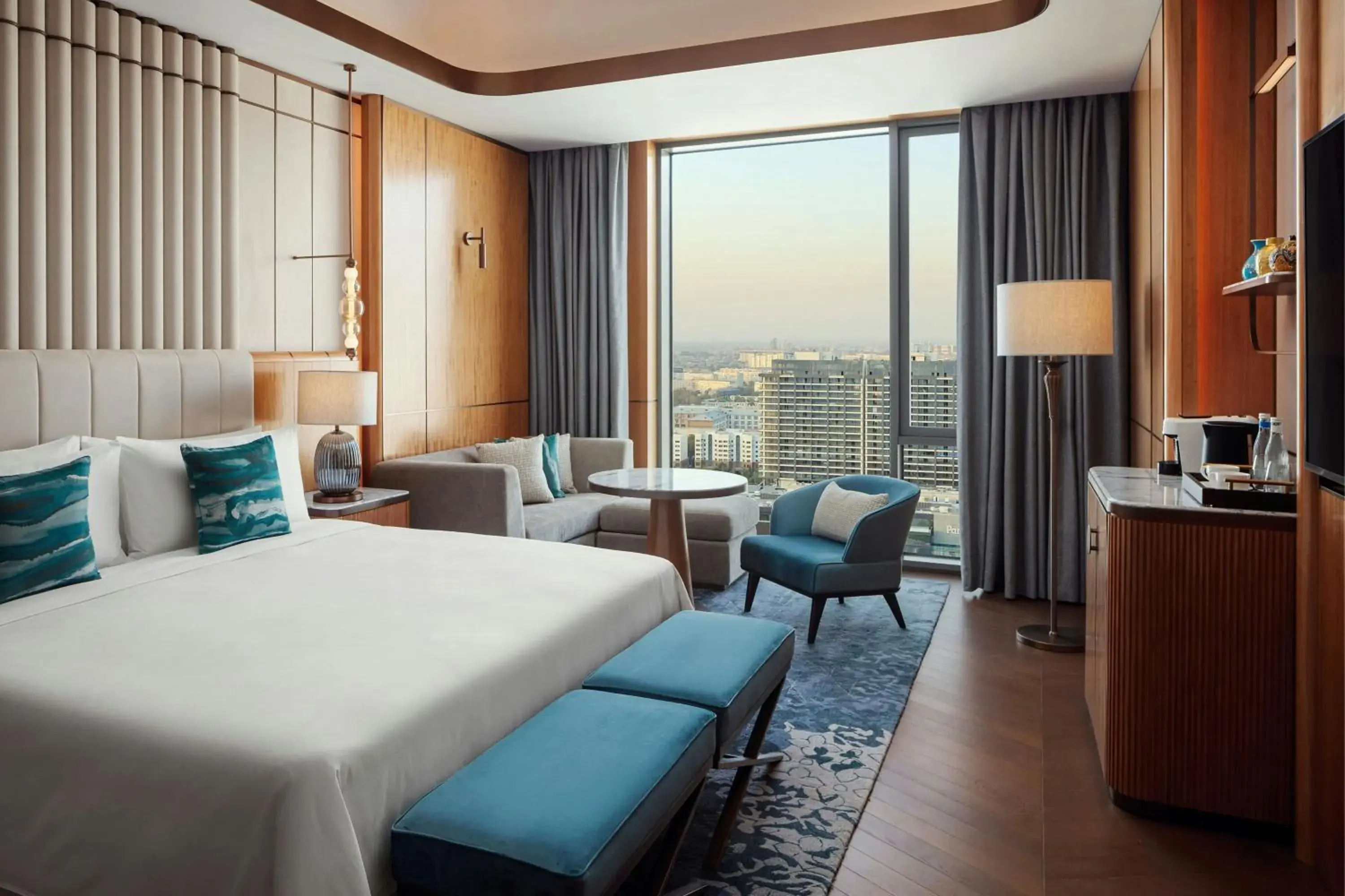 Deluxe King Room - High Floor in JW Marriott Hotel Tashkent Deluxe King Room - High Floor in JW Marriott Hotel Tashkent