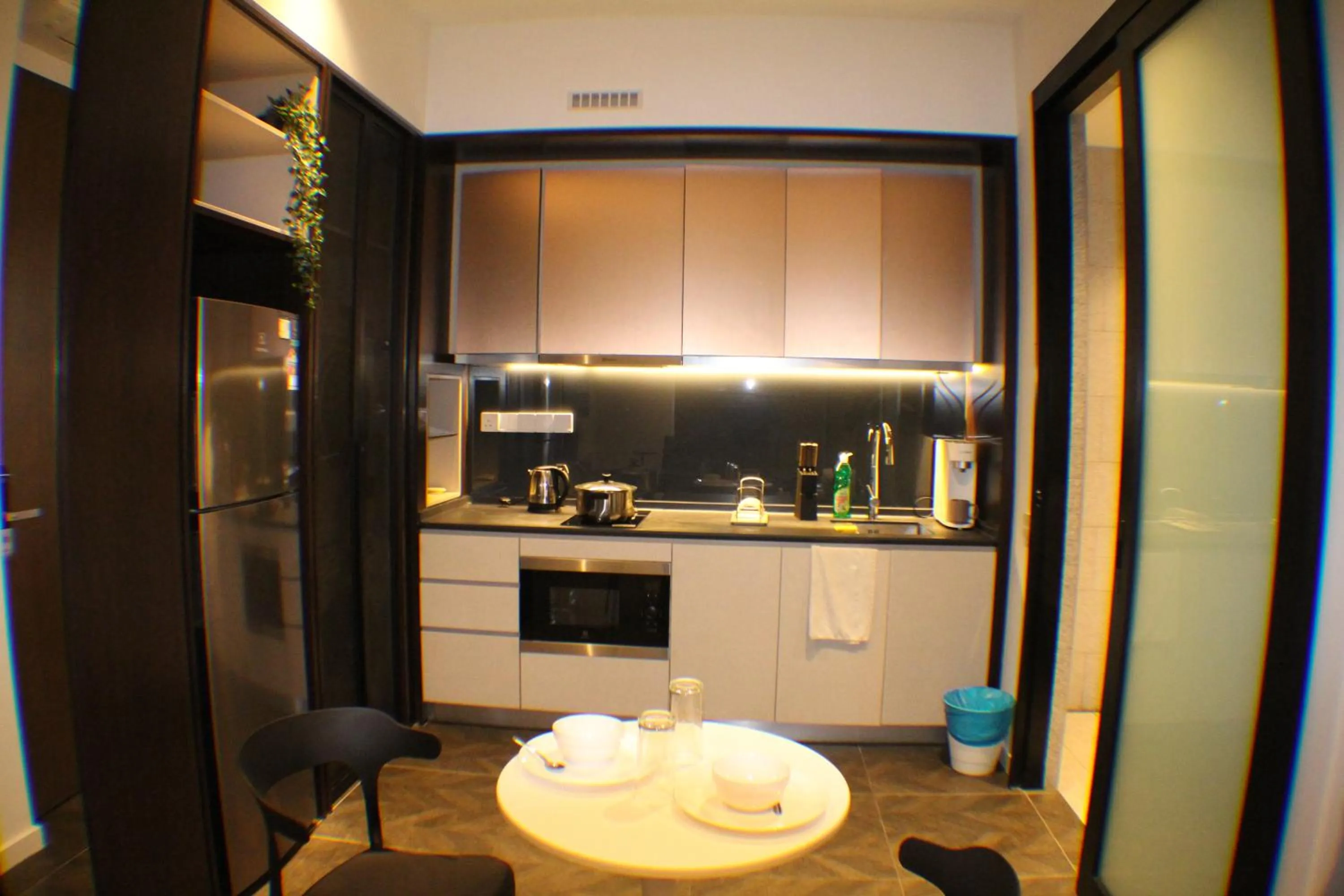 Kitchen or kitchenette in Scarletz Service Suites KLCC