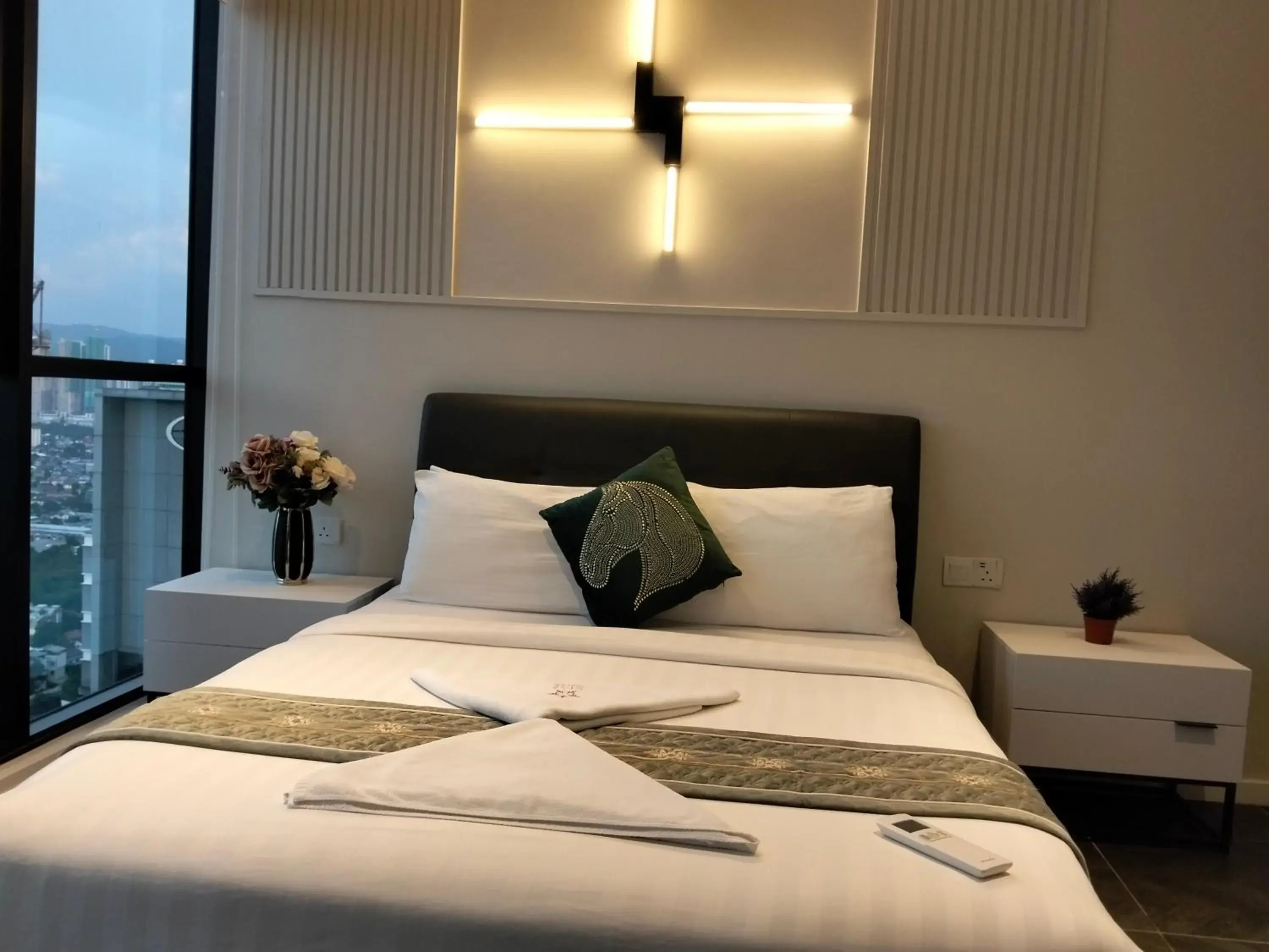 Bed in Scarletz Service Suites KLCC Bed in Scarletz Service Suites KLCC