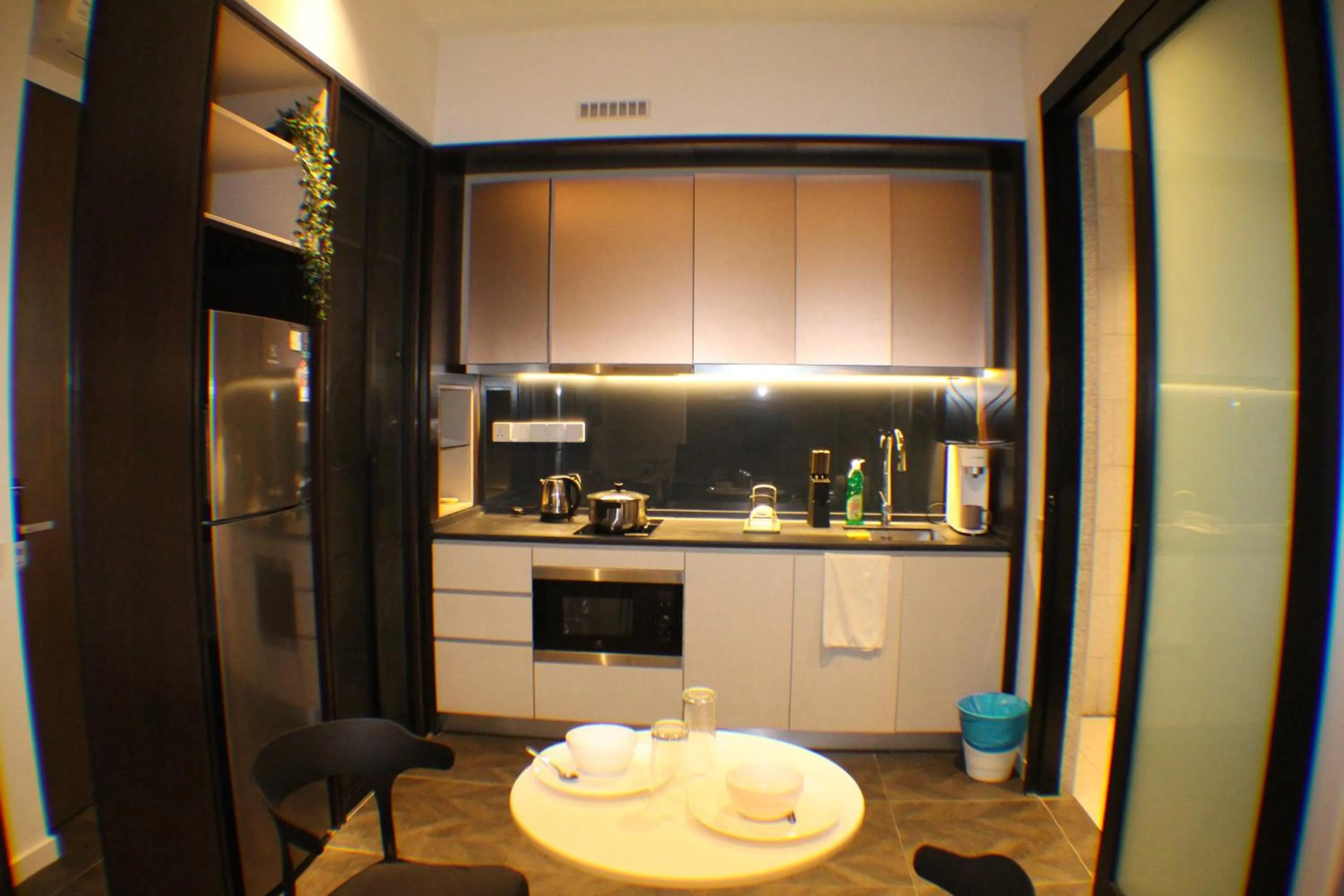 Kitchen or kitchenette in Scarletz Service Suites KLCC