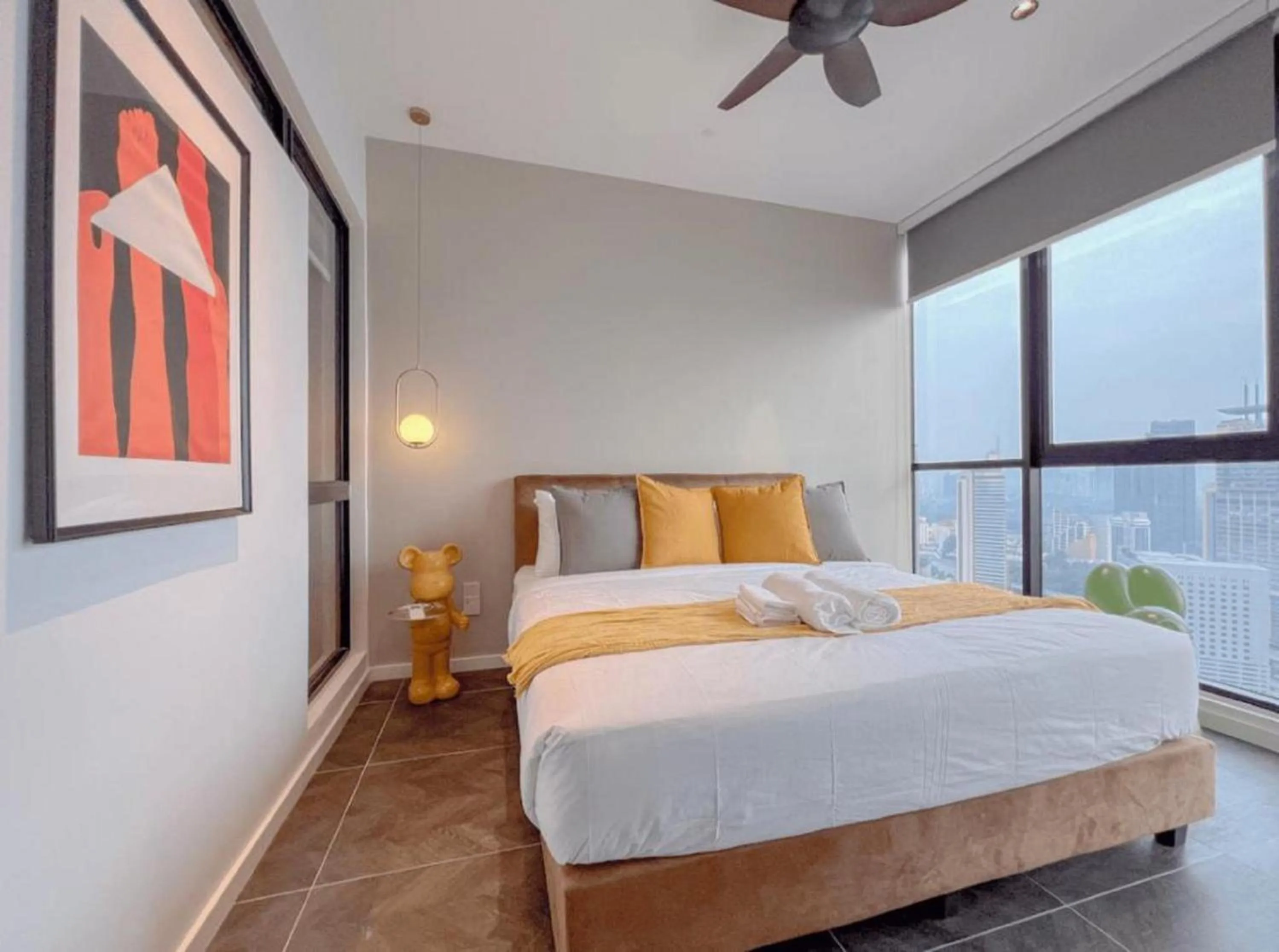 Bed in Scarletz Service Suites KLCC