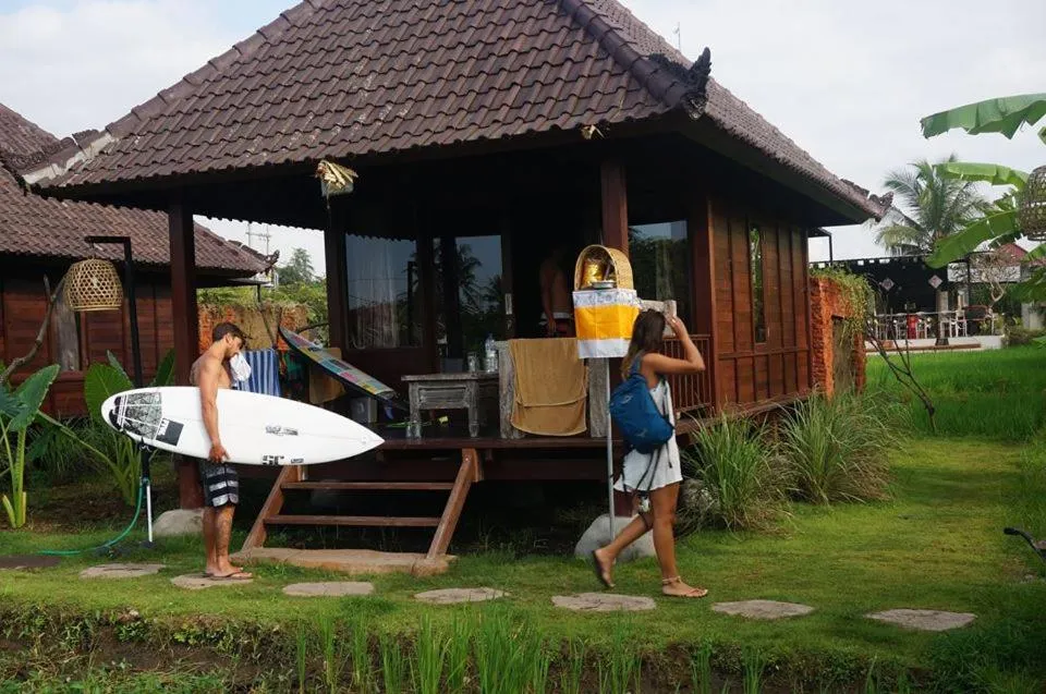 Keramas Surf Camp