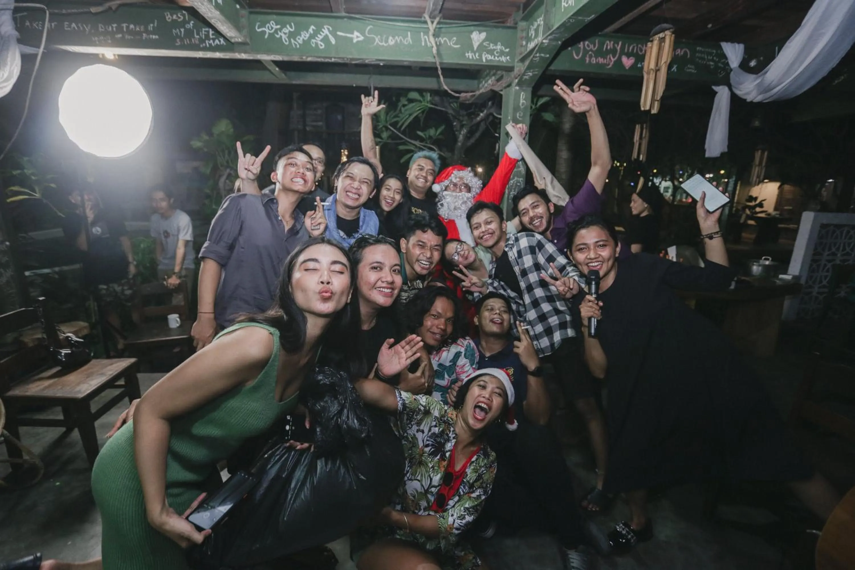 group of guests in Da Housetel Kuta