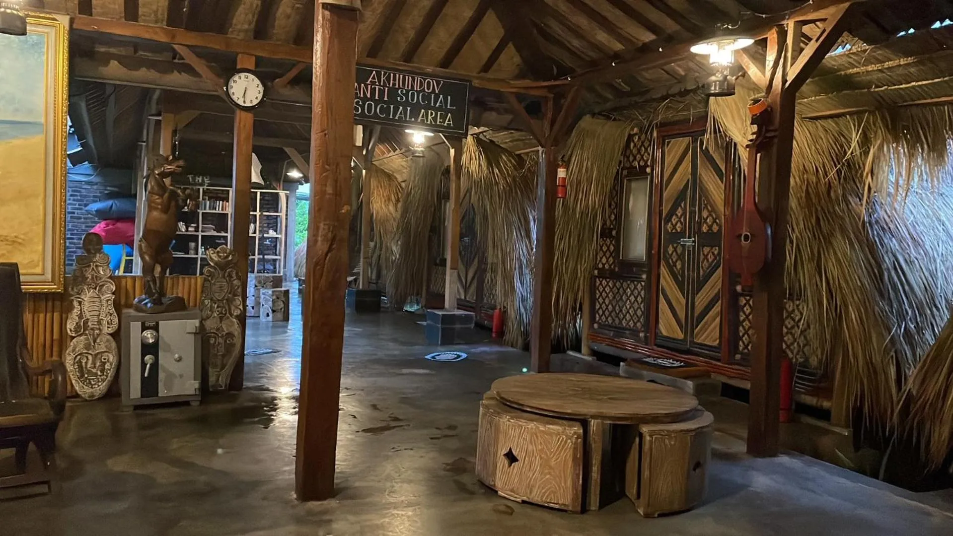 Property building in Da Housetel Kuta