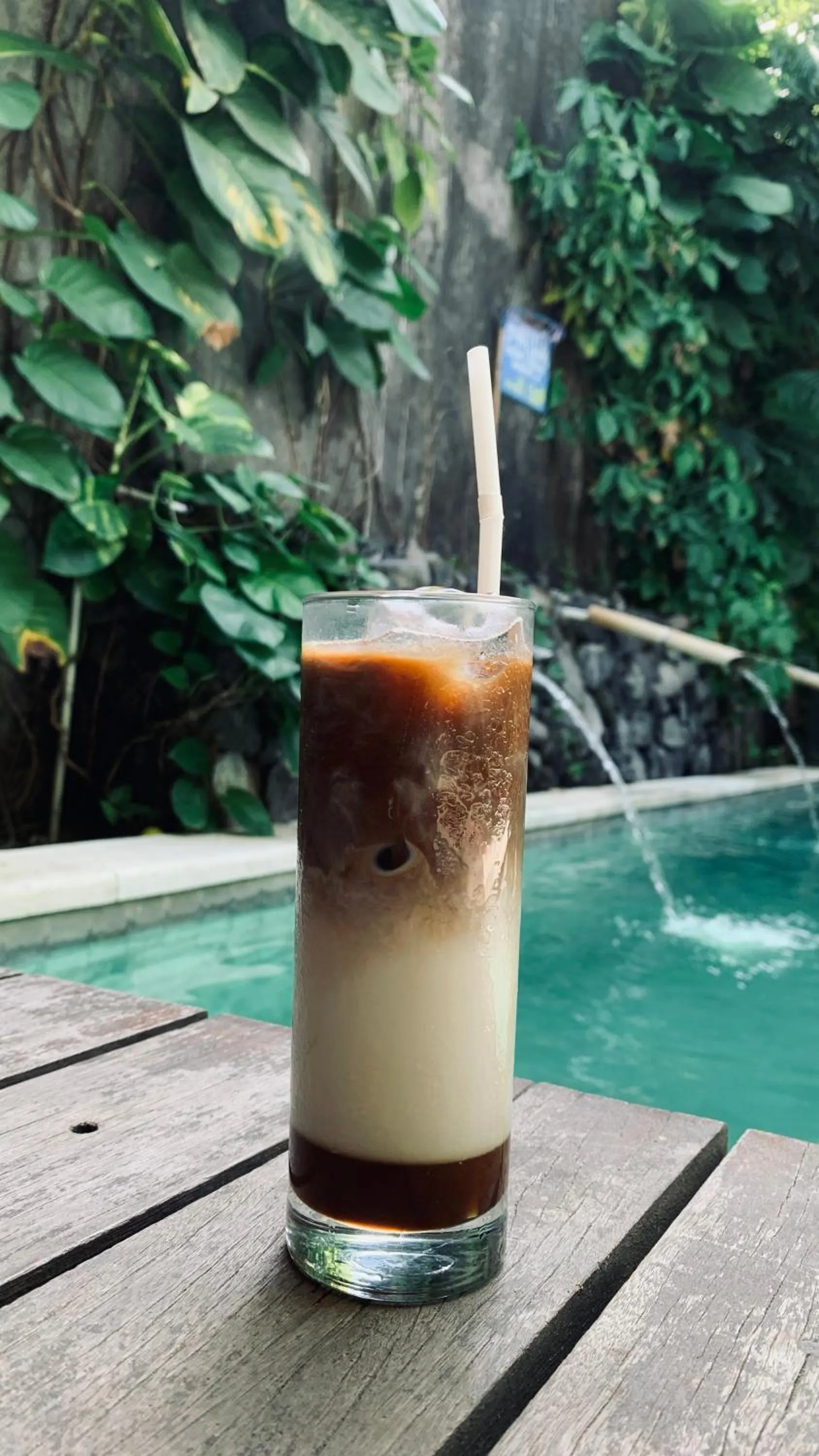 Coffee/tea facilities in Da Housetel Kuta