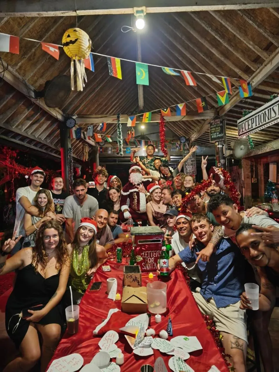 People in Da Housetel Kuta