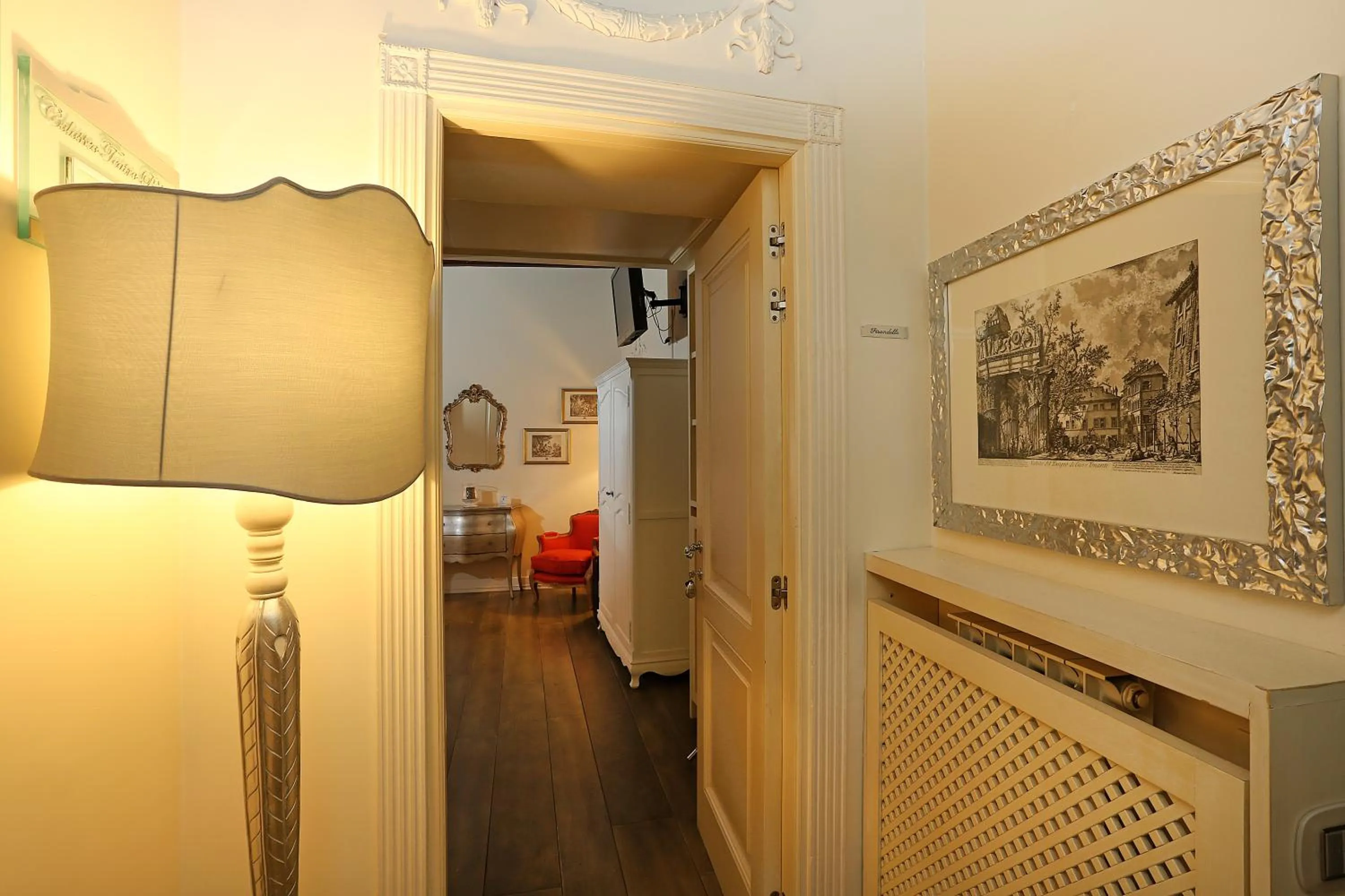 Decorative detail in Piazzetta de' Monti Suites