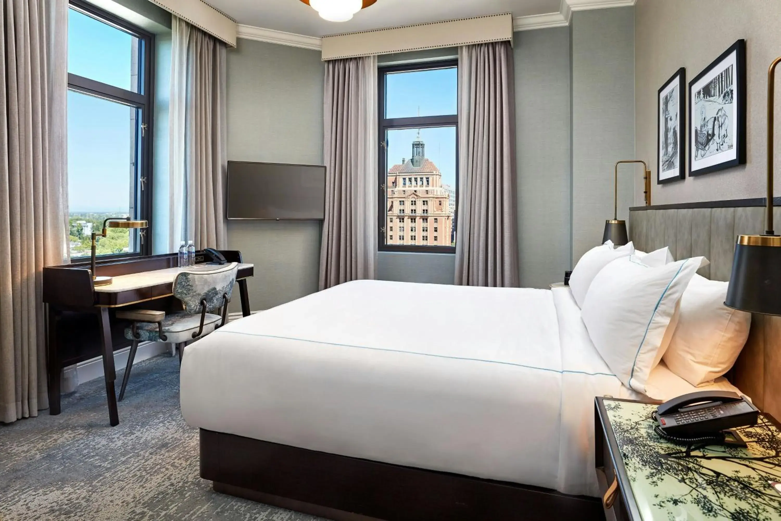 Photo of the whole room, Bed in The Citizen Hotel, Autograph Collection Photo of the whole room, Bed in The Citizen Hotel, Autograph Collection