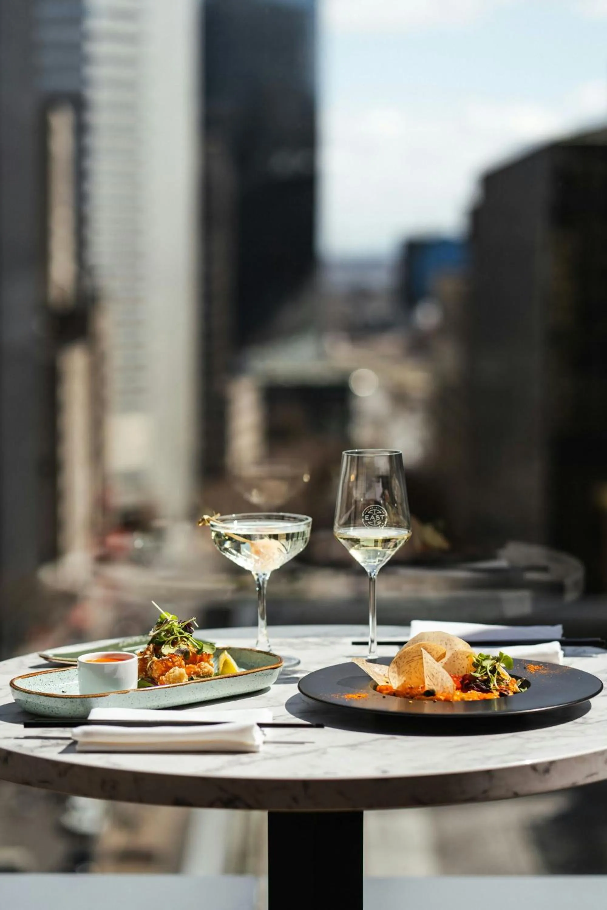 Restaurant/places to eat in Renaissance Montreal Downtown Hotel