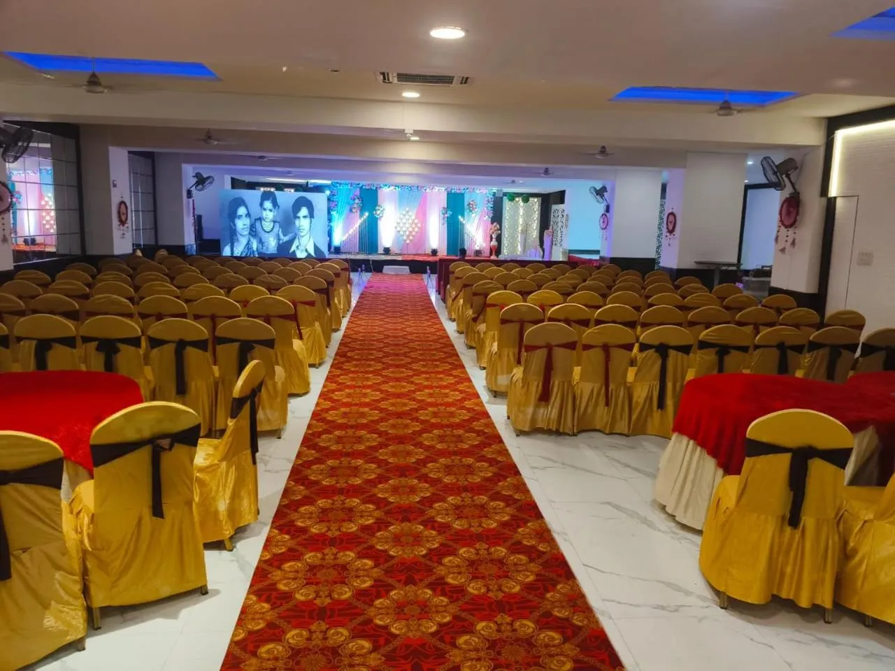 Hotel Diplomat Residency