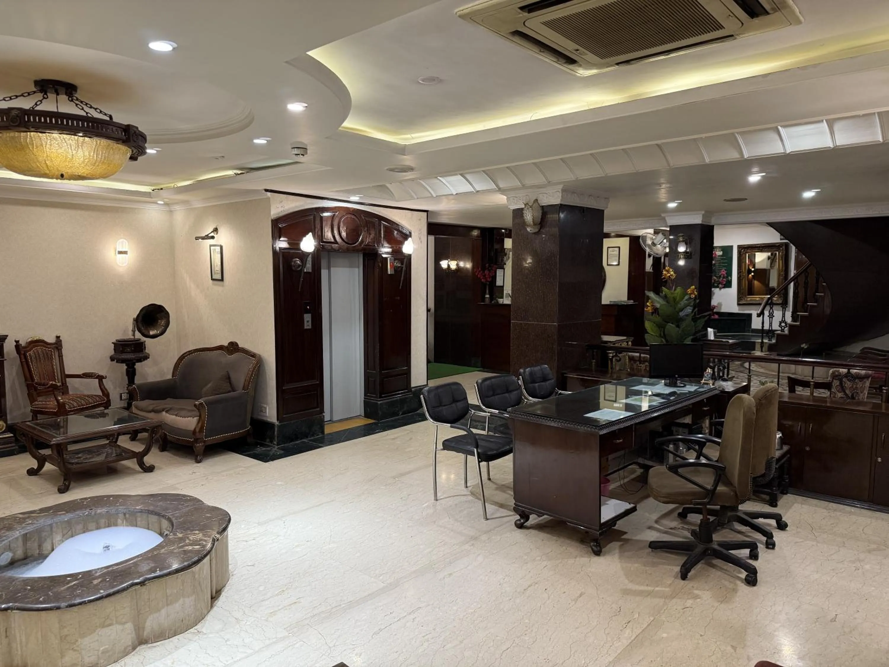 Lobby or reception in Hotel Diplomat Residency