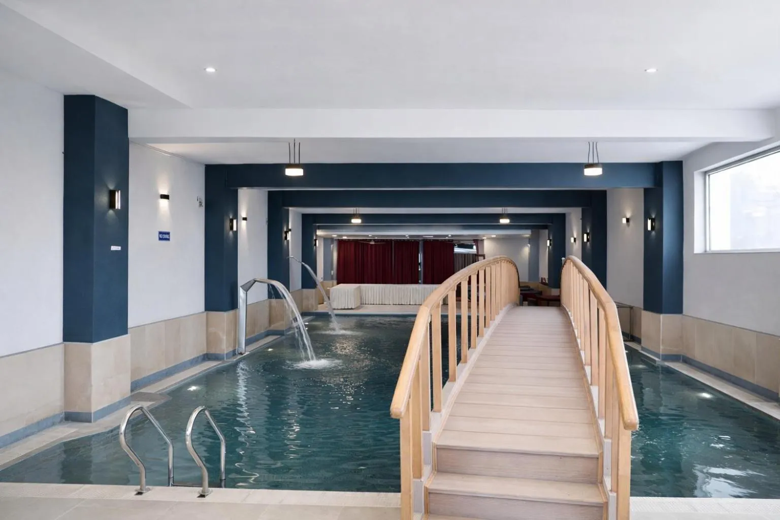 Hotel Diplomat Residency