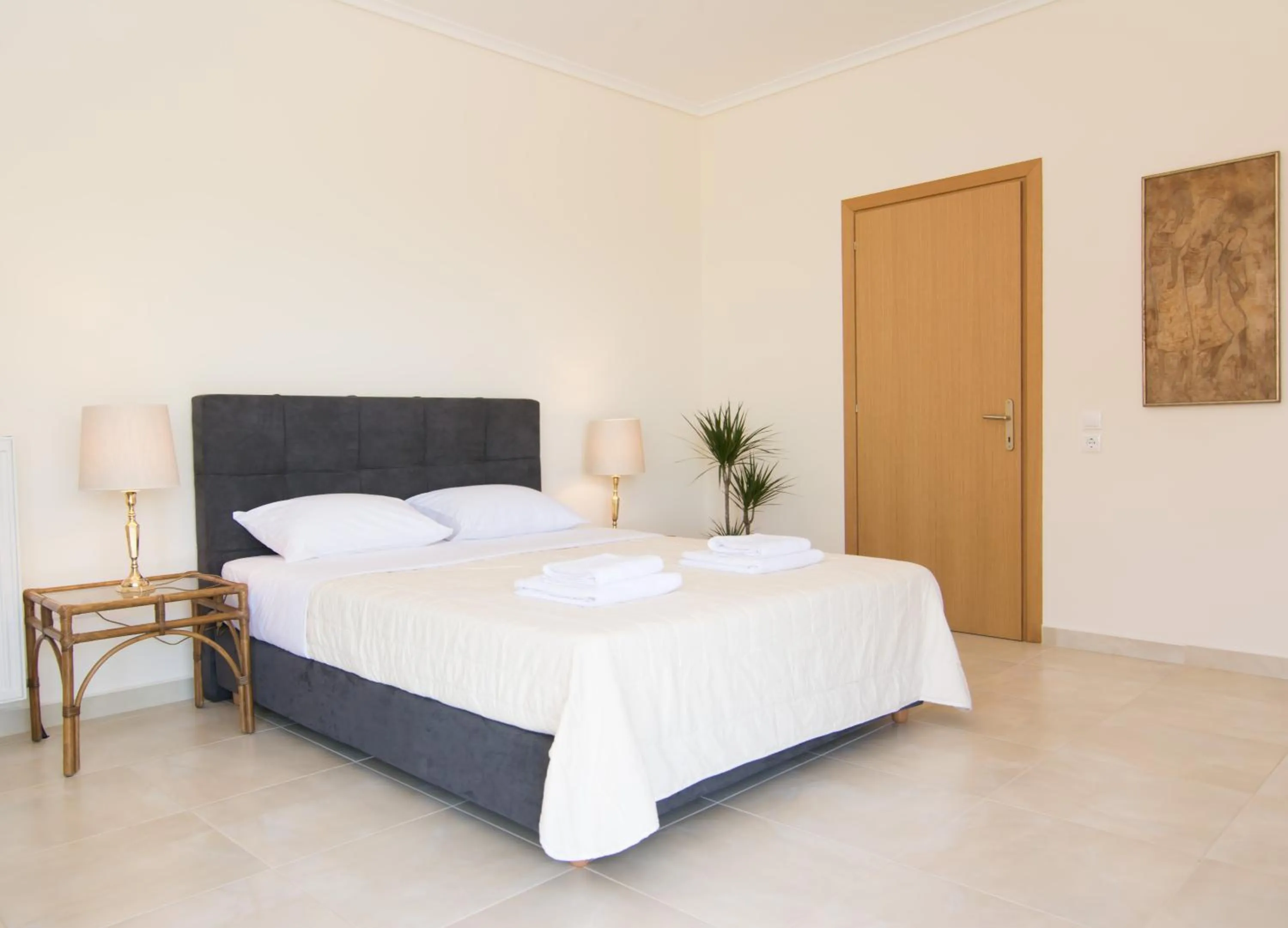 Decorative detail, Bed in Angelbay Bungalows