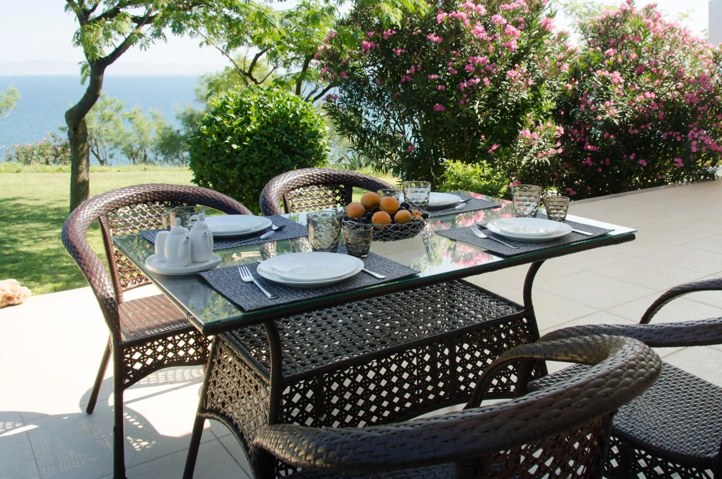 Garden in Angelbay Bungalows