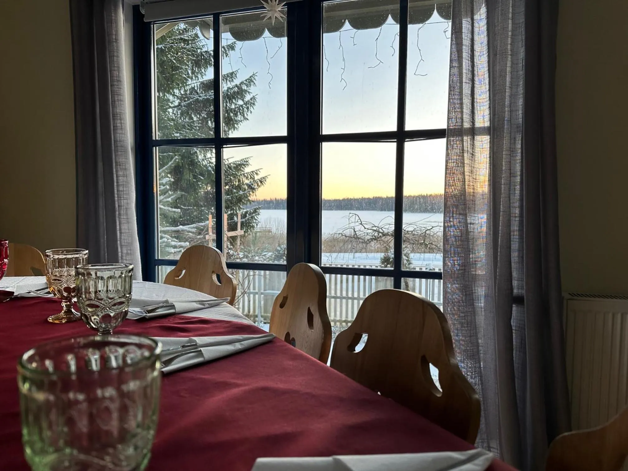 Lake view in North Lakeside Villa Plateliai