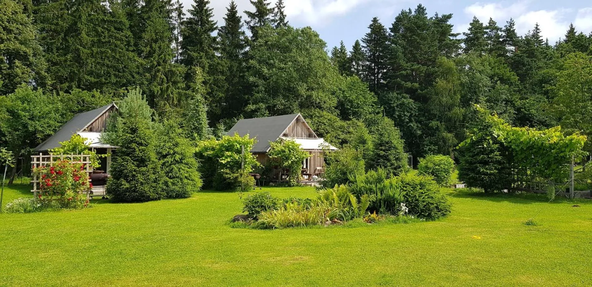 Landmark view in North Lakeside Villa Plateliai