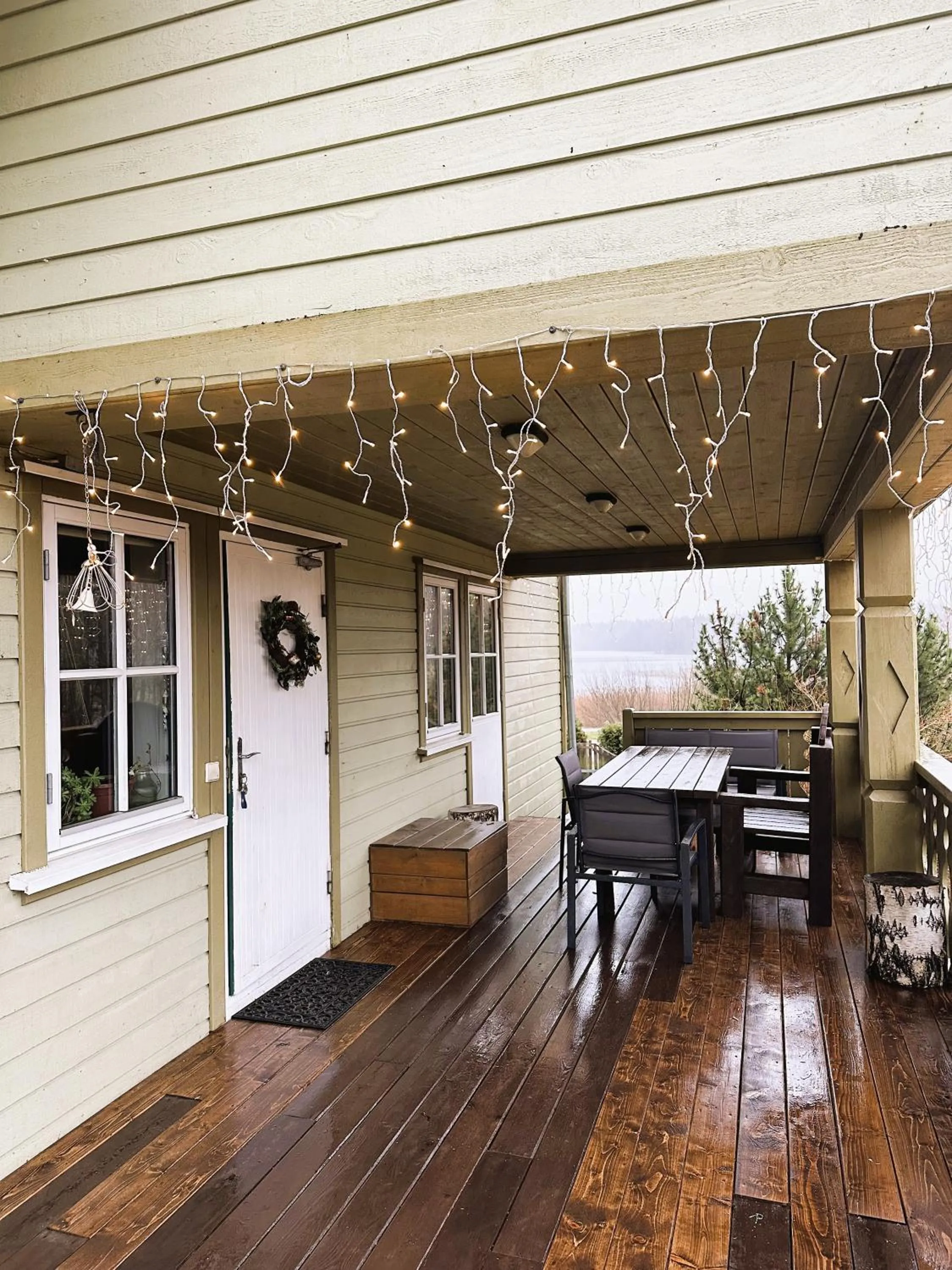 Property building in North Lakeside Villa Plateliai