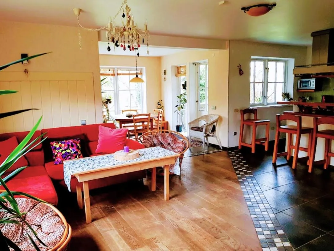 Living room in North Lakeside Villa Plateliai