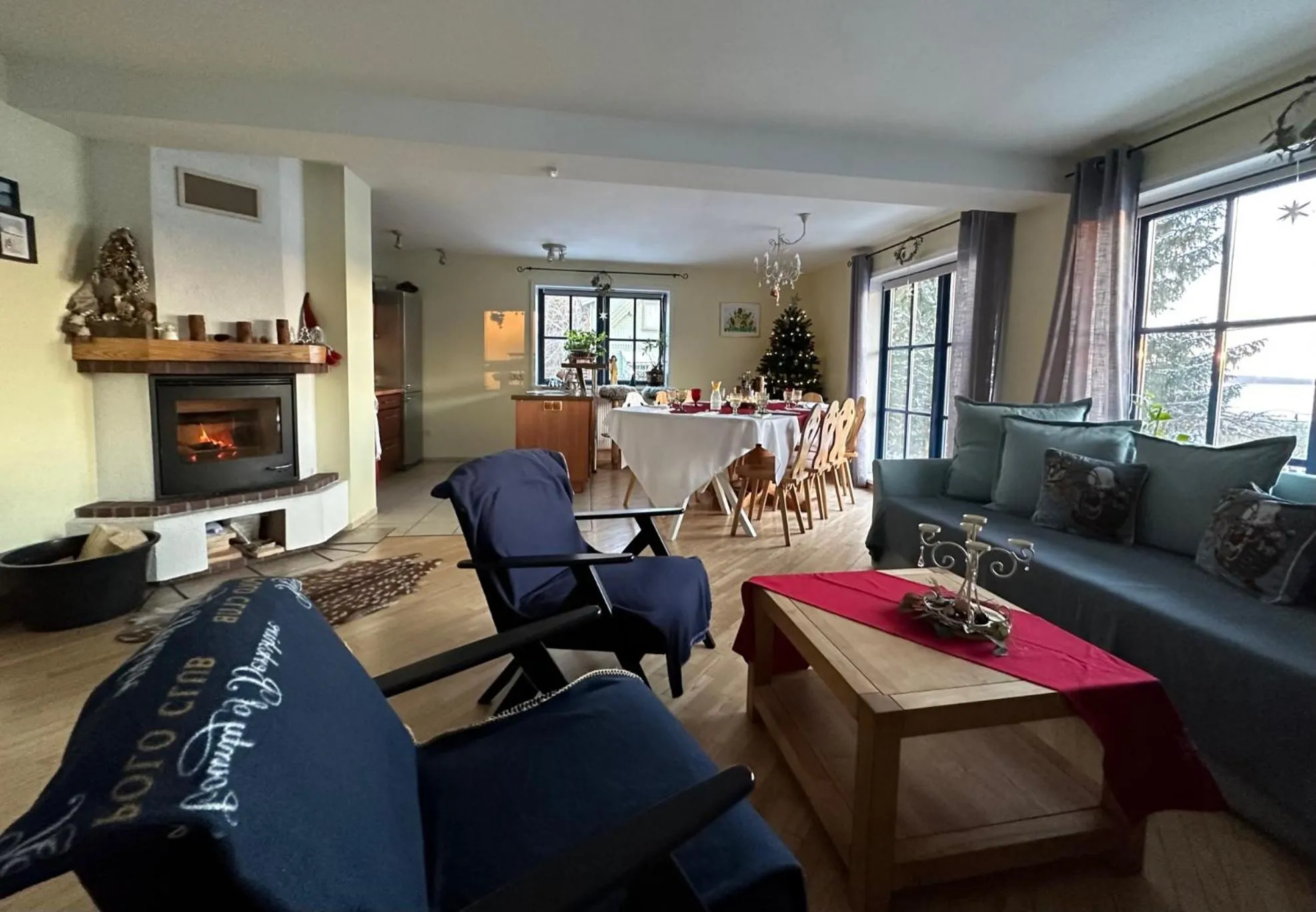 Living room in North Lakeside Villa Plateliai