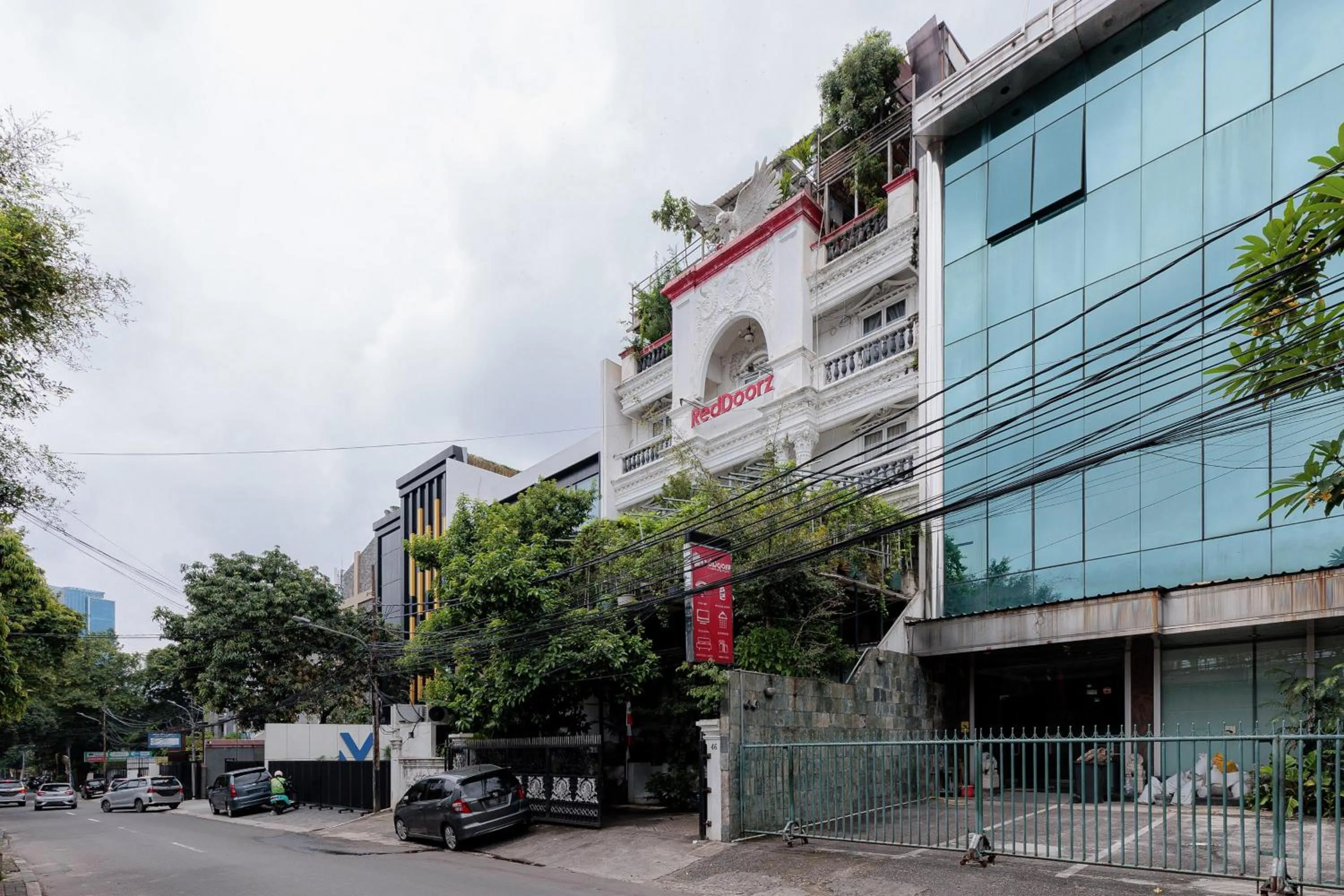 Facade/entrance in RedDoorz Plus @ Guntur Raya Setiabudi