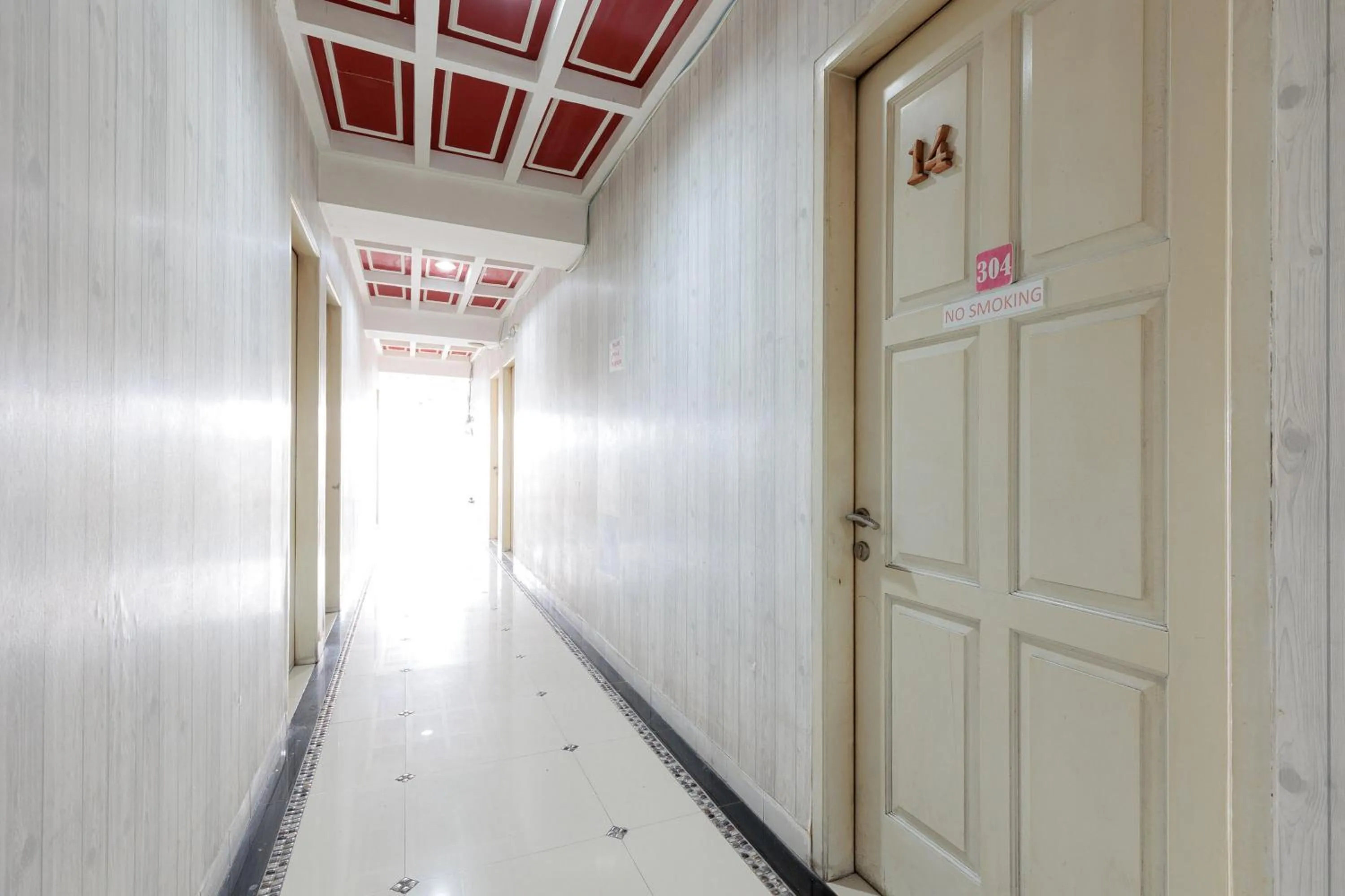 Property building in RedDoorz Plus @ Guntur Raya Setiabudi