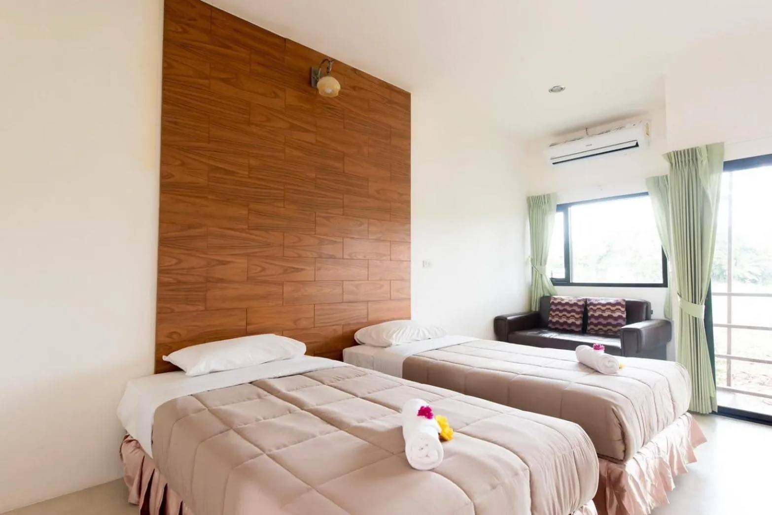 Bed in Wangyao Riverside Resort