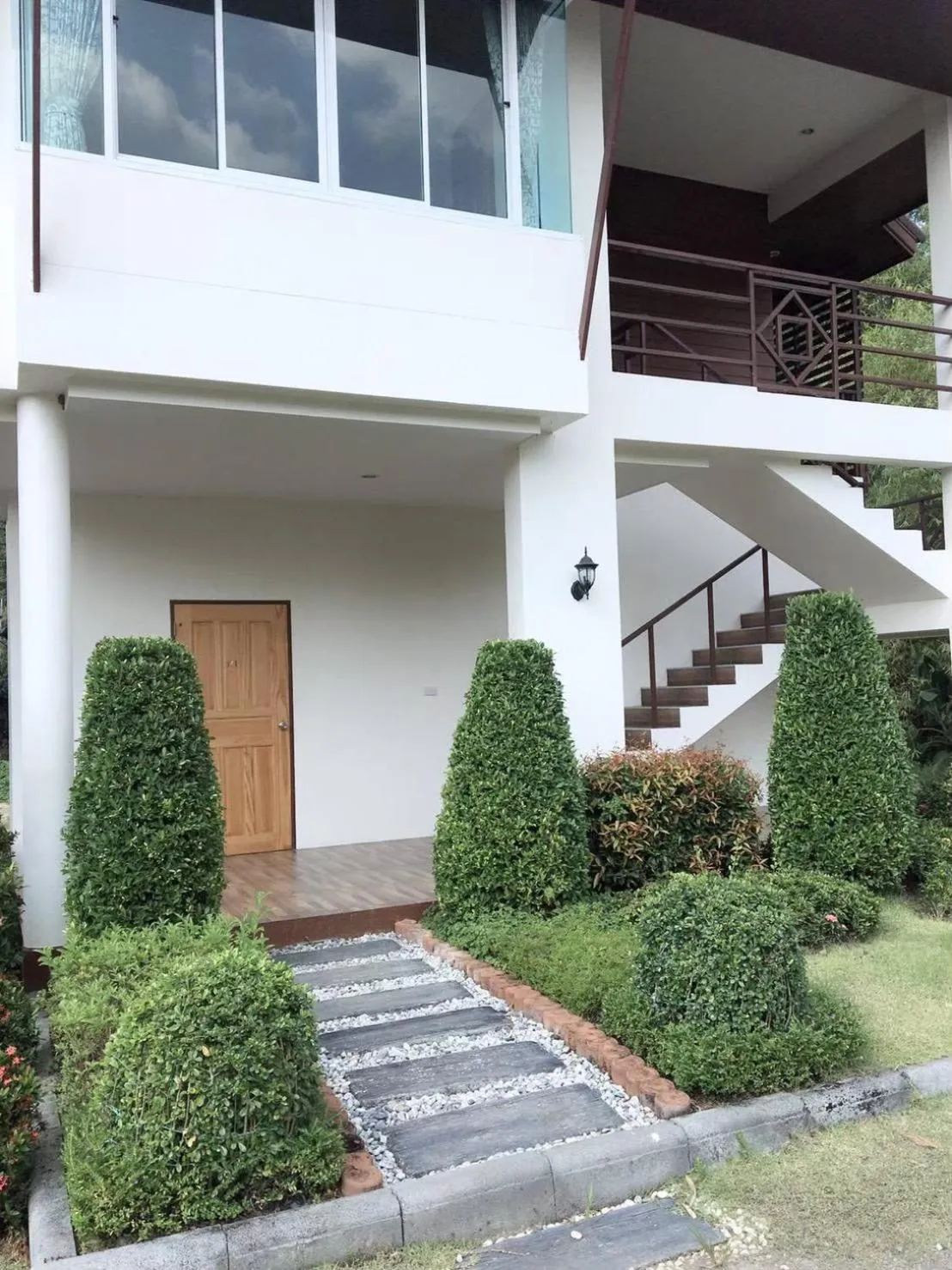 Garden view in Wangyao Riverside Resort