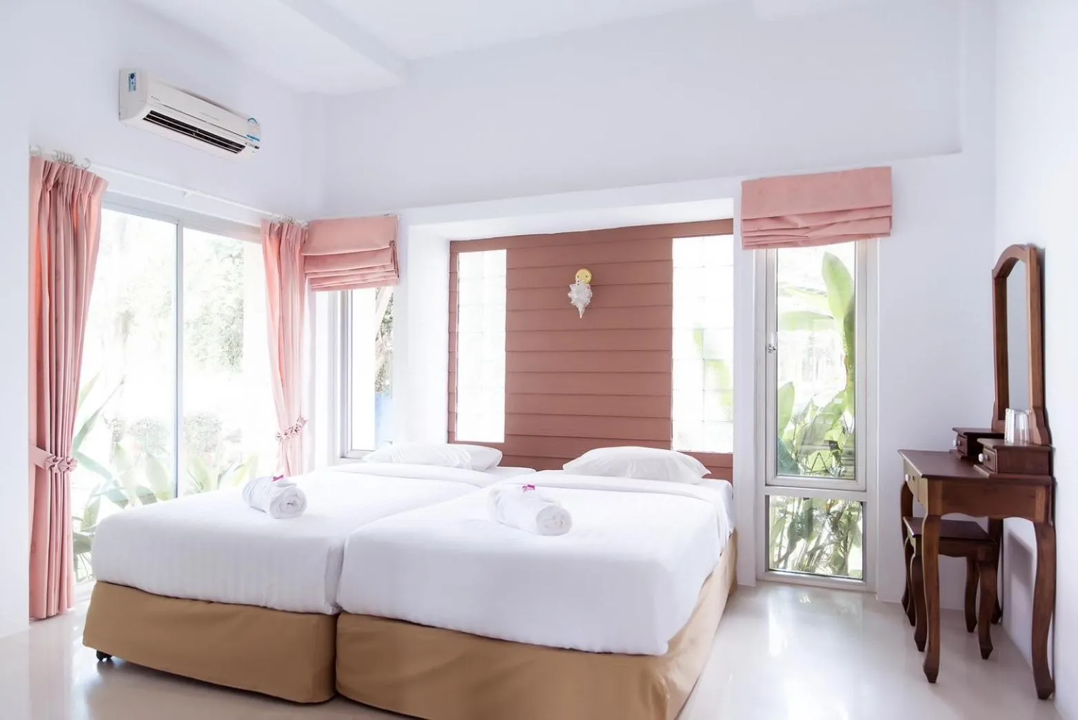 Bed in Wangyao Riverside Resort