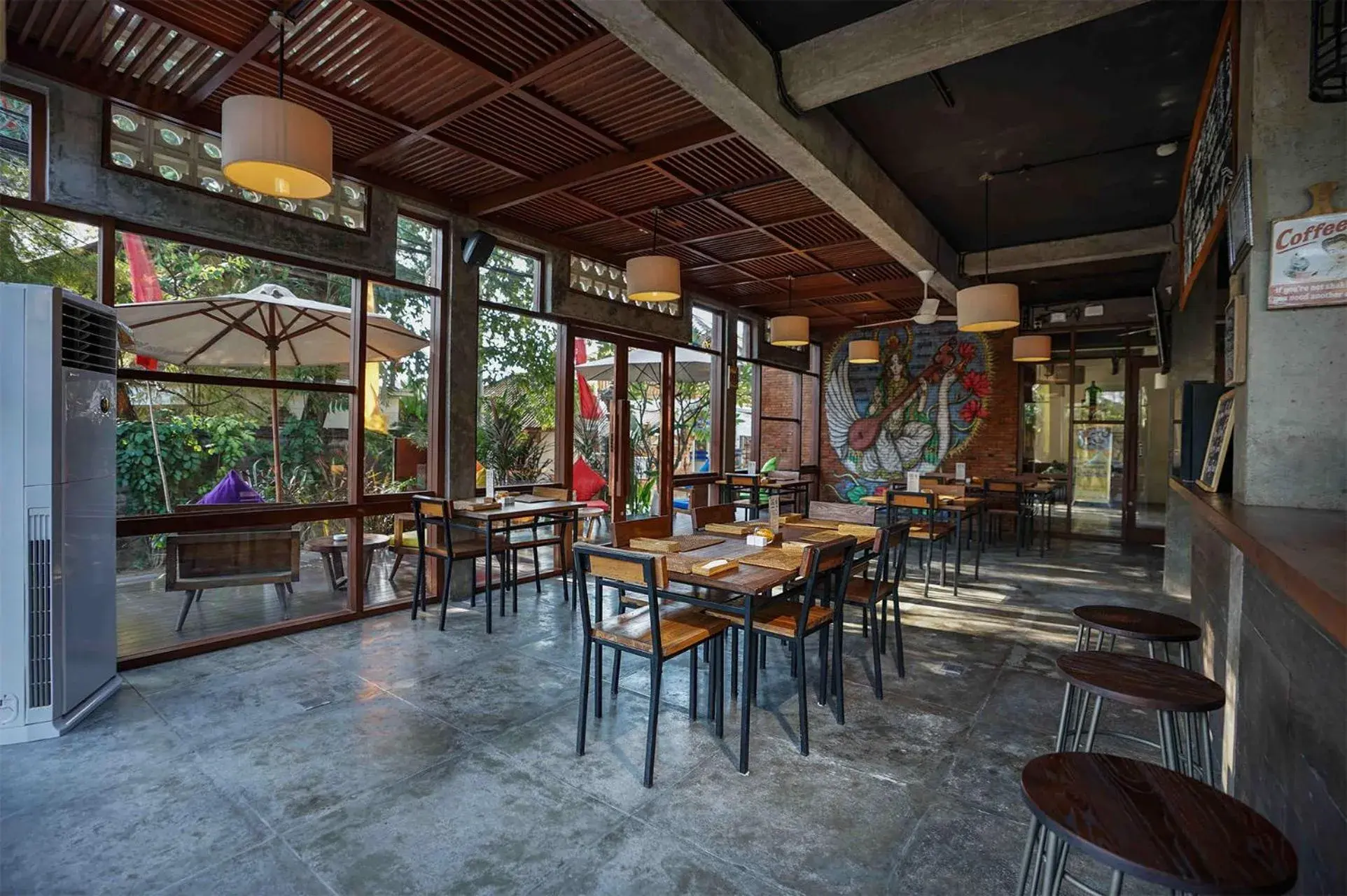 Restaurant/places to eat in Royal Samaja Villas Restaurant/places to eat in Royal Samaja Villas