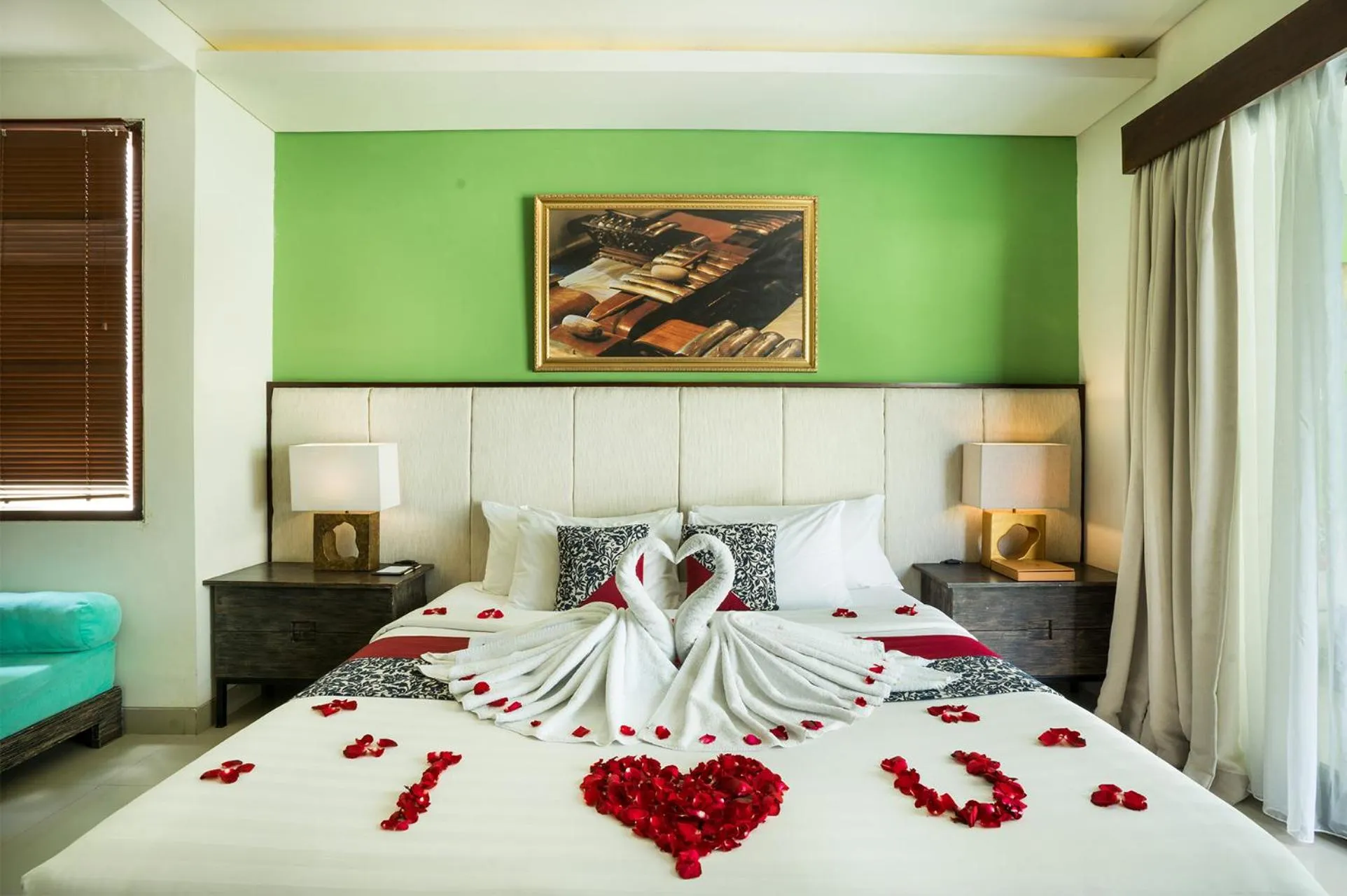 Bedroom, Bed in Royal Samaja Villas
