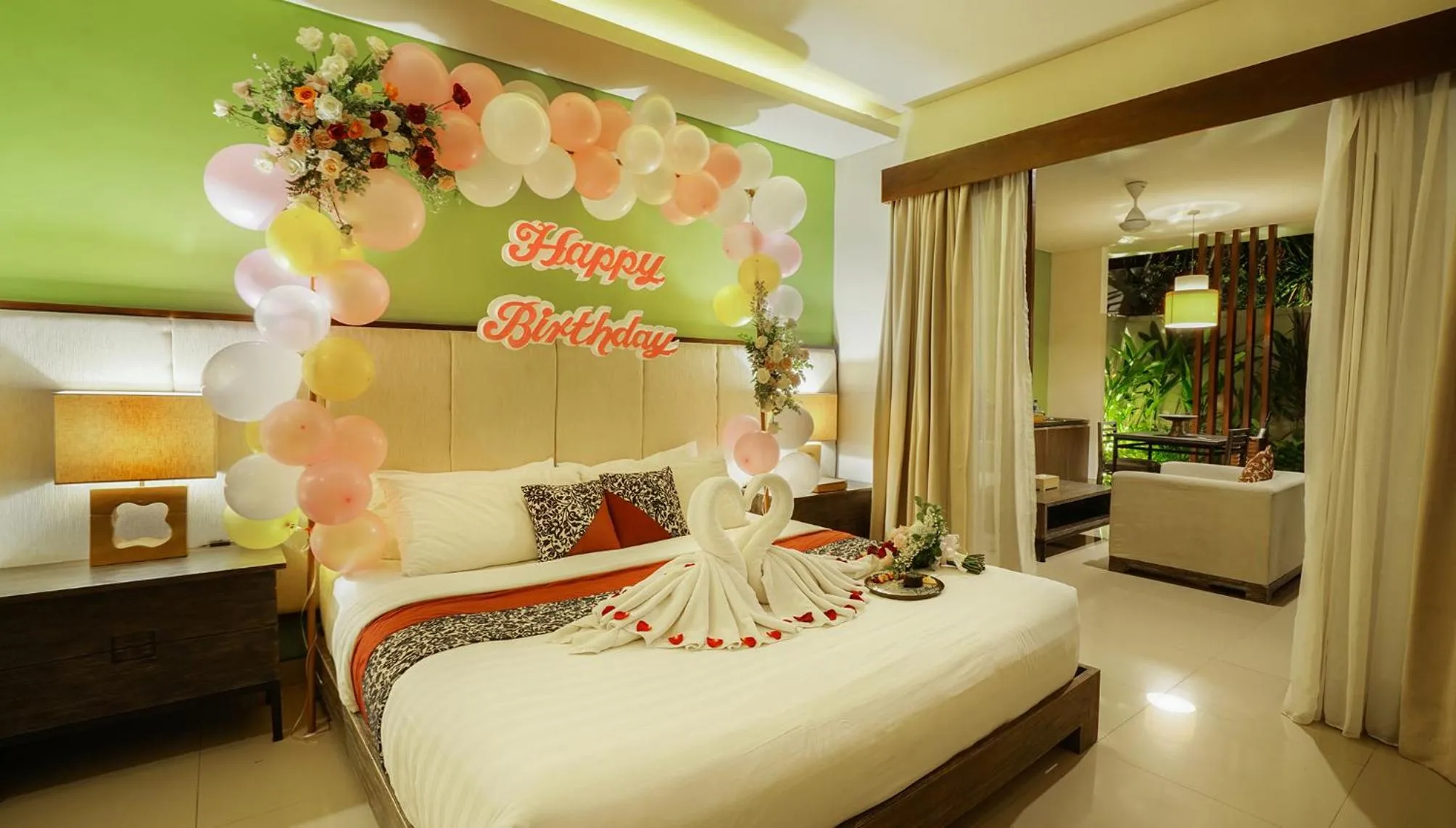 Bed in Royal Samaja Villas