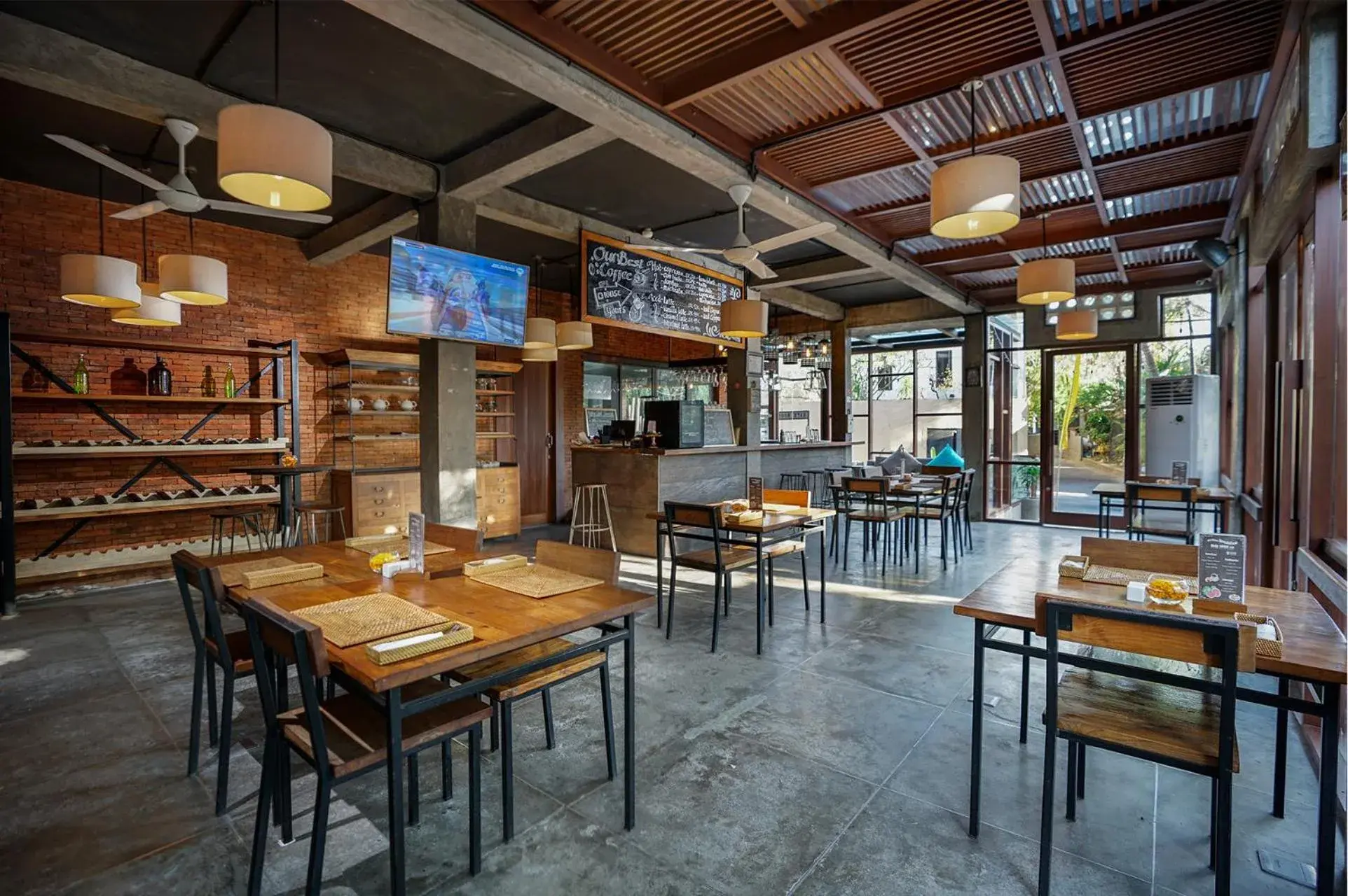 Restaurant/places to eat in Royal Samaja Villas Restaurant/places to eat in Royal Samaja Villas