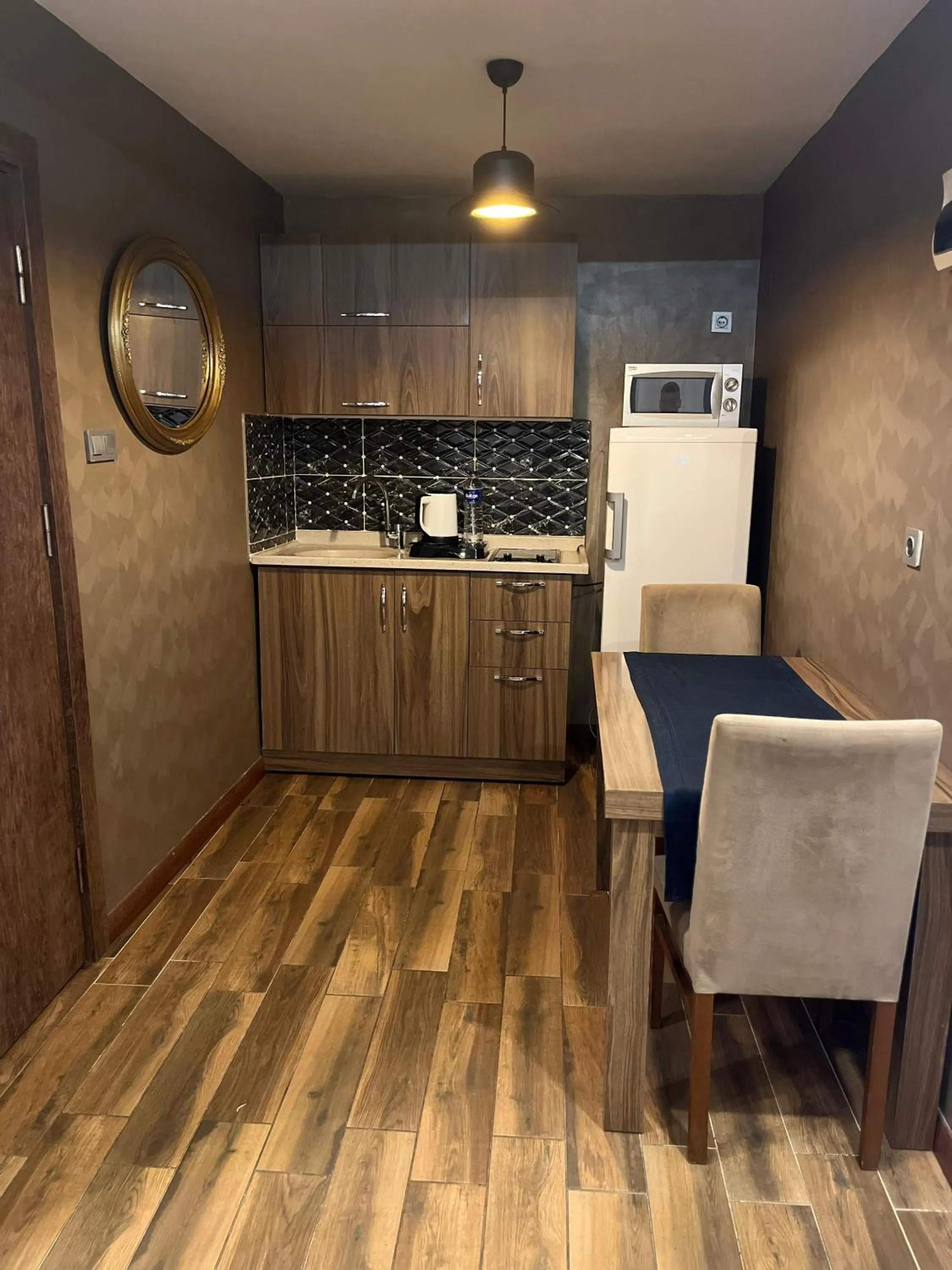 Coffee/tea facilities in No 139 Apartments