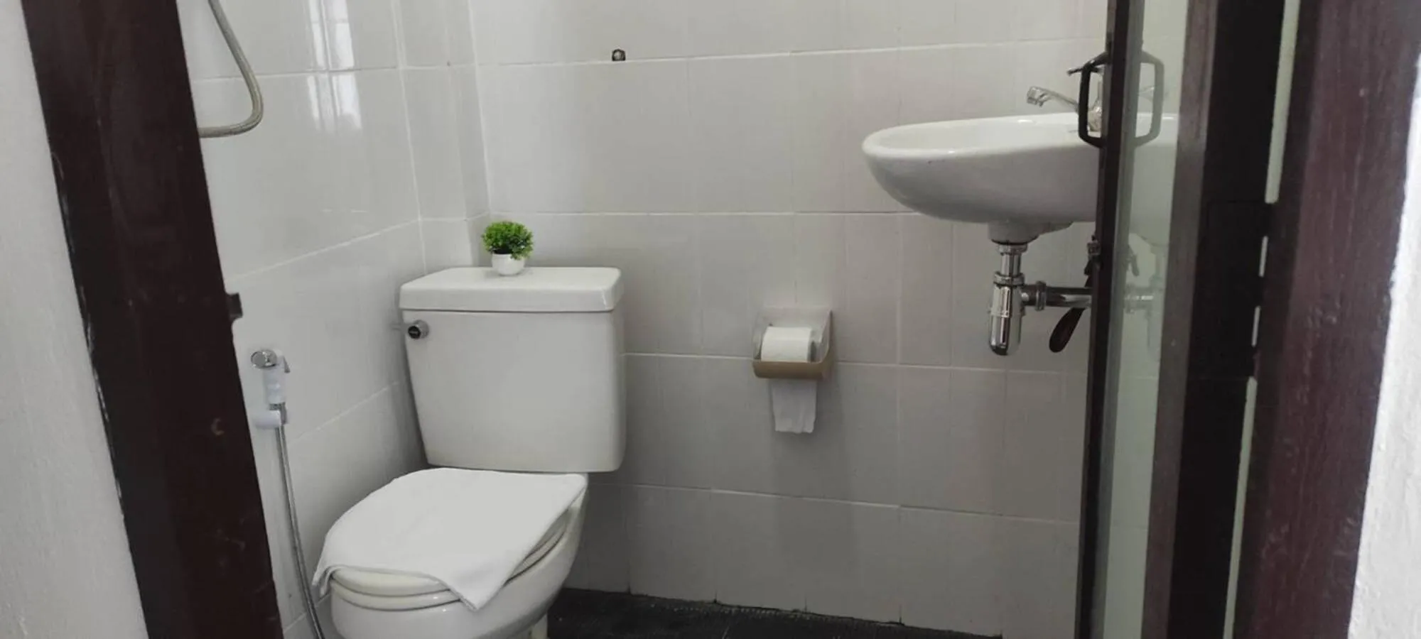 Shower in A-Thip House