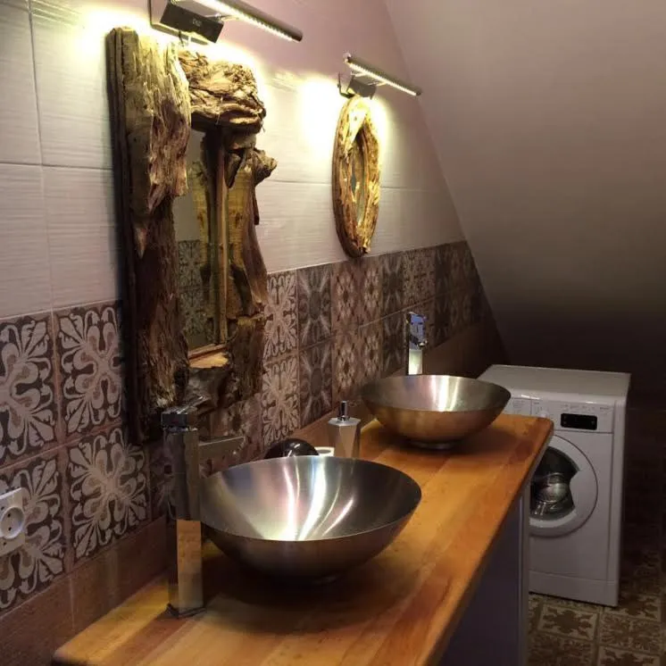 Bathroom in Etablissement moderne