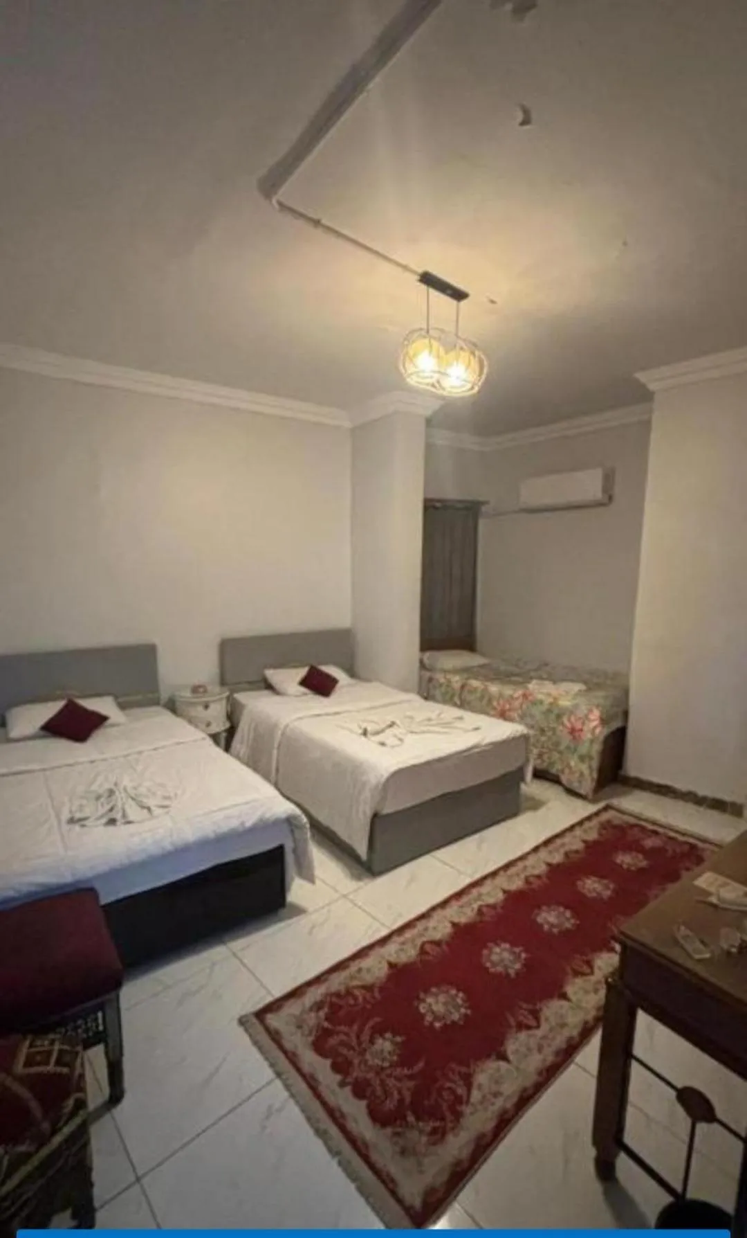 Bed in Falcon pyramids inn