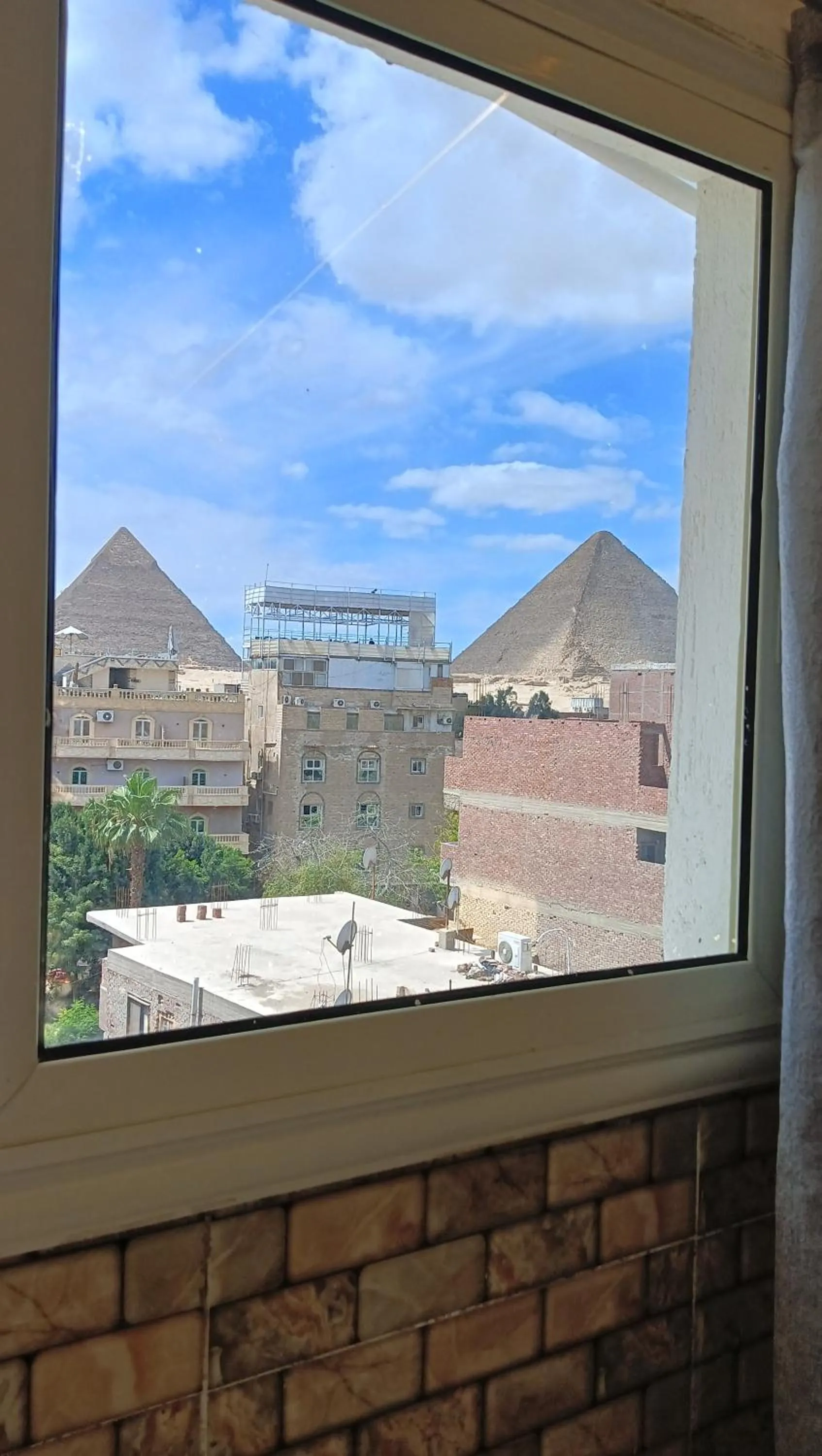 Day in Falcon pyramids inn
