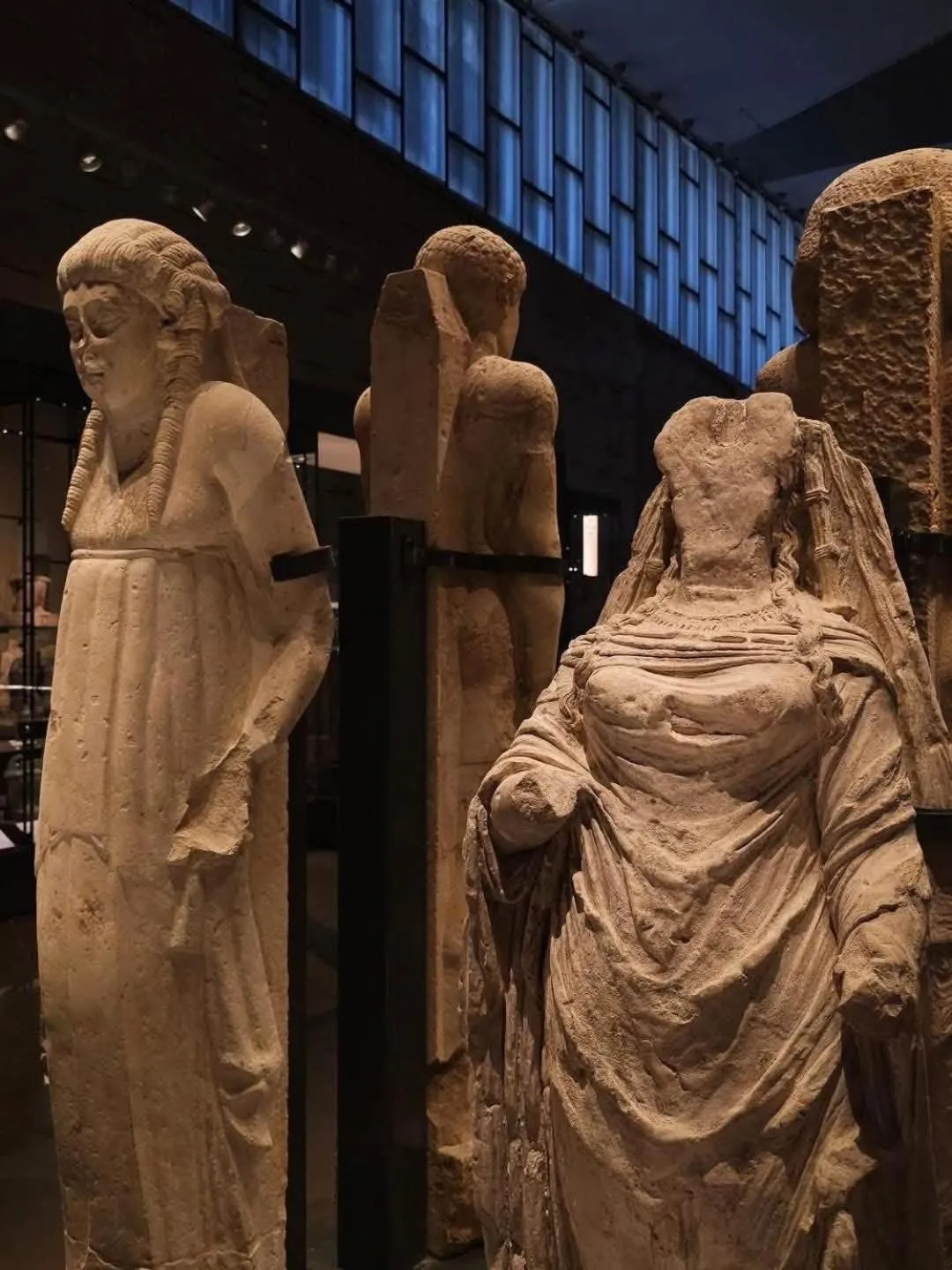 Property building in Falcon pyramids inn