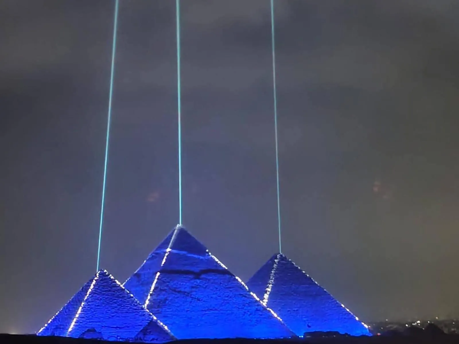 Property building in Falcon pyramids inn