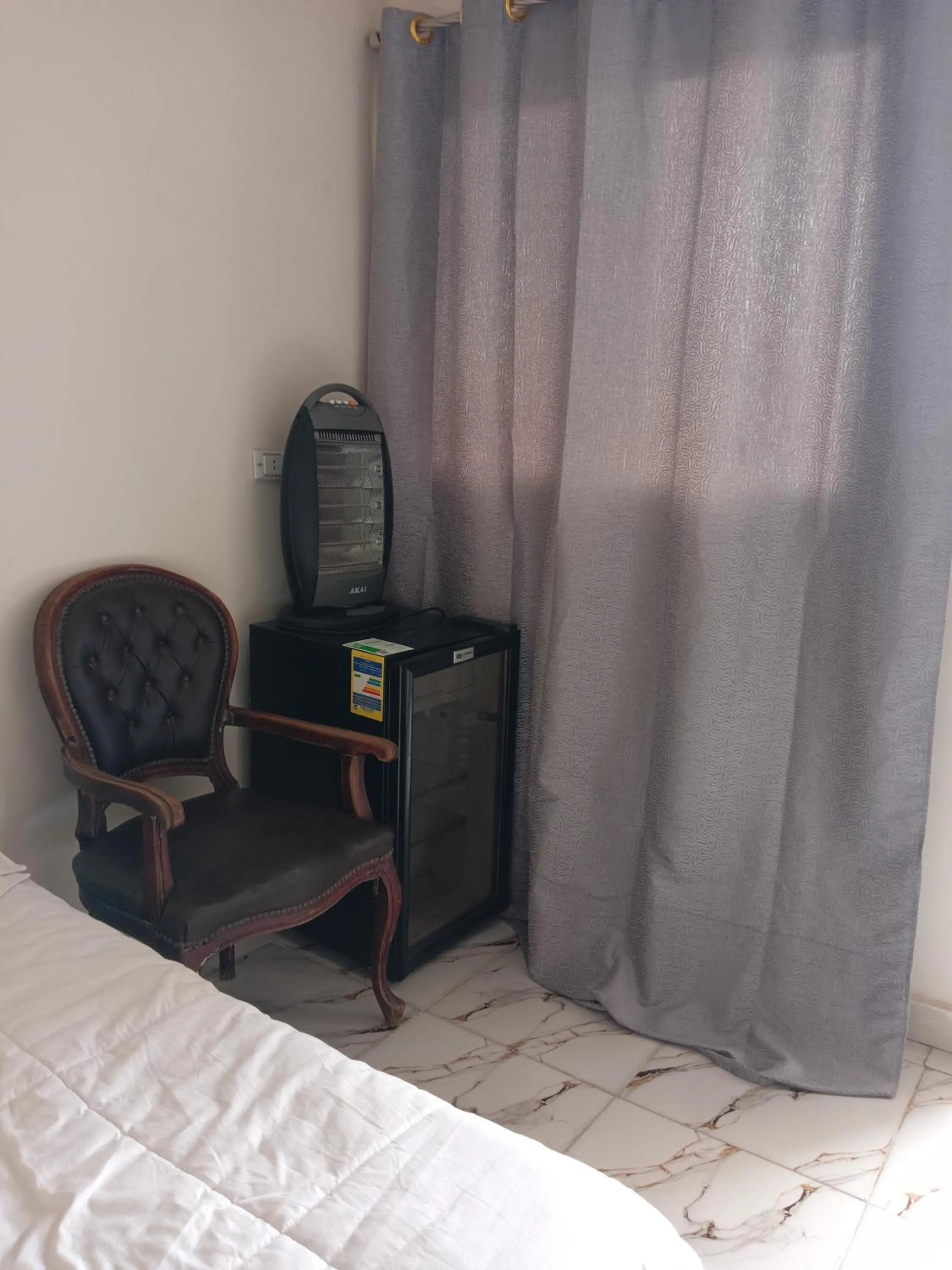 Bed in Falcon pyramids inn
