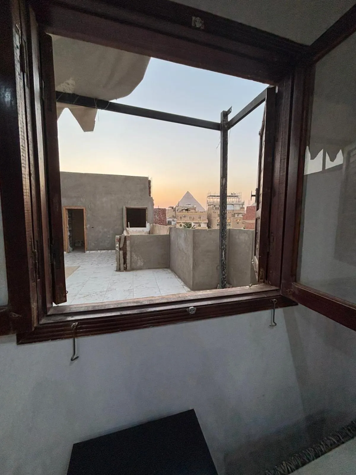 Bed in Falcon pyramids inn