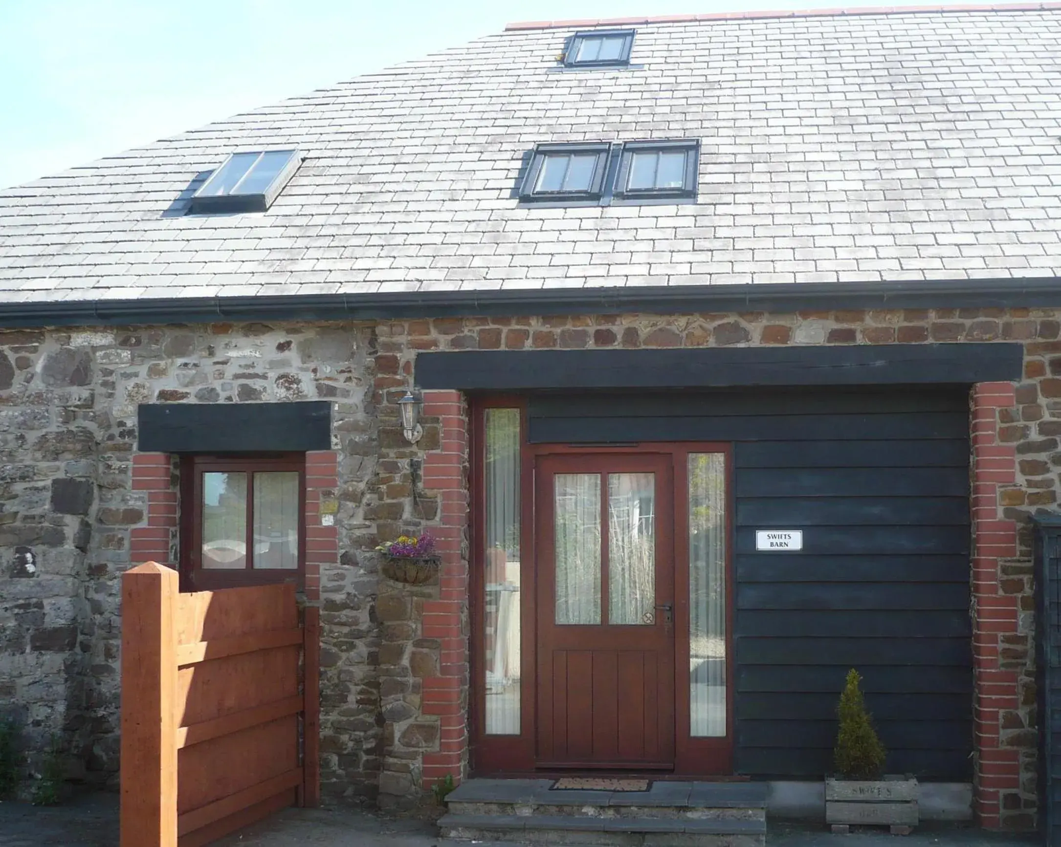 Swifts Barn Stanbury Wharf Swifts Barn Stanbury Wharf