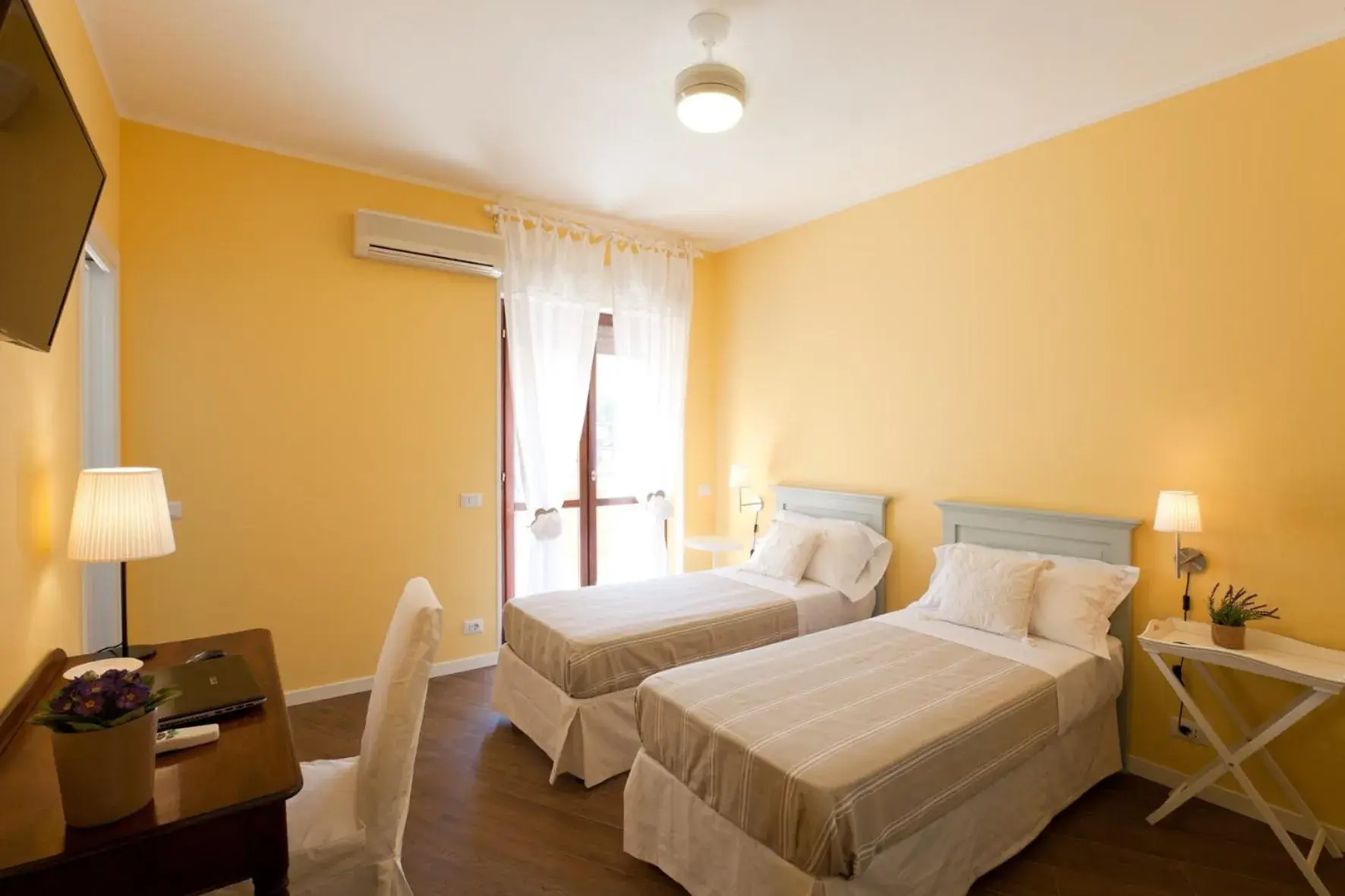 Deluxe Twin Room with Sea View in La Tuia e il Tasso Deluxe Twin Room with Sea View in La Tuia e il Tasso