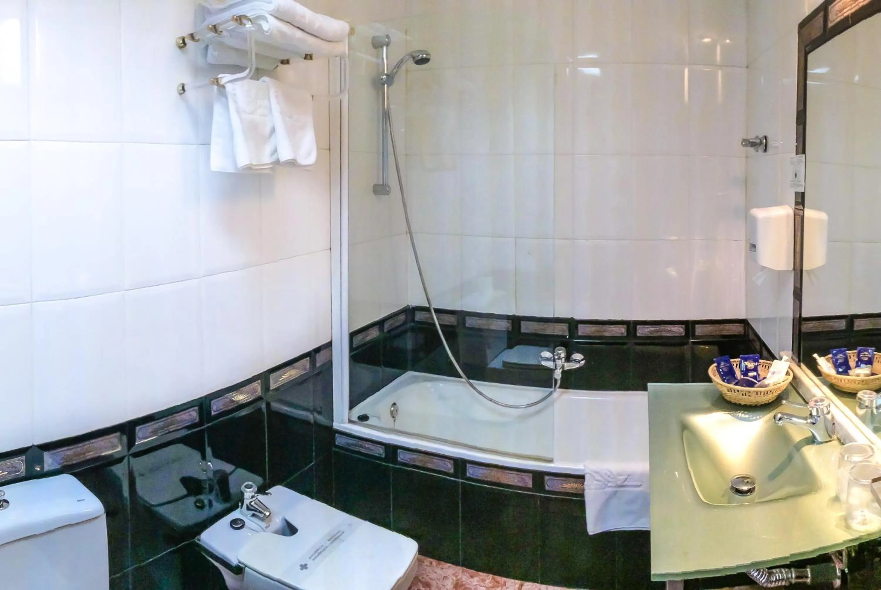 Bathroom in Reino de Granada