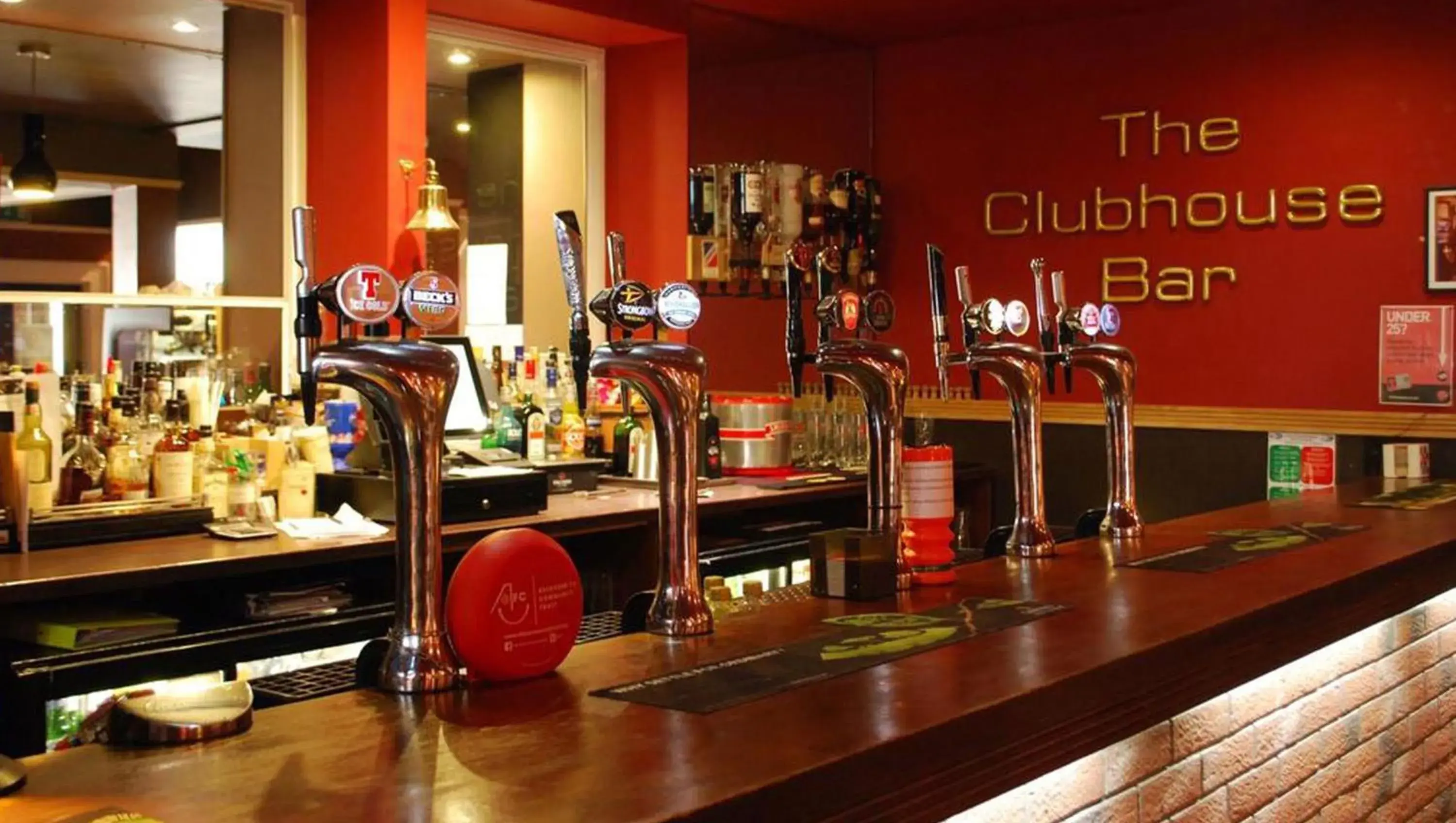 Lounge or bar in Great Western Hotel Aberdeen Lounge or bar in Great Western Hotel Aberdeen