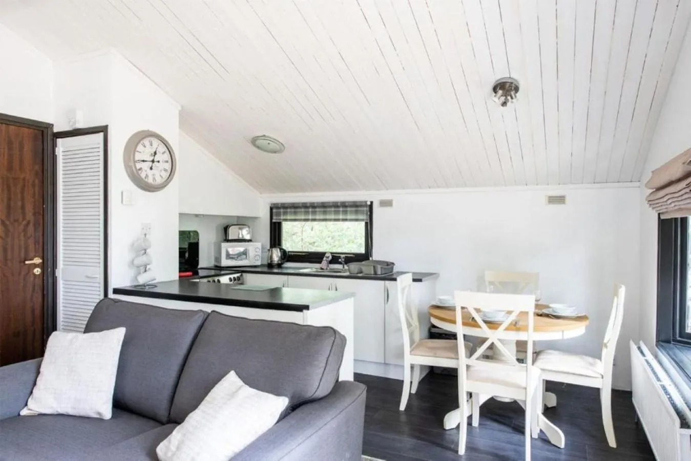 Kitchen or kitchenette in Barmouth Bay Holiday Park