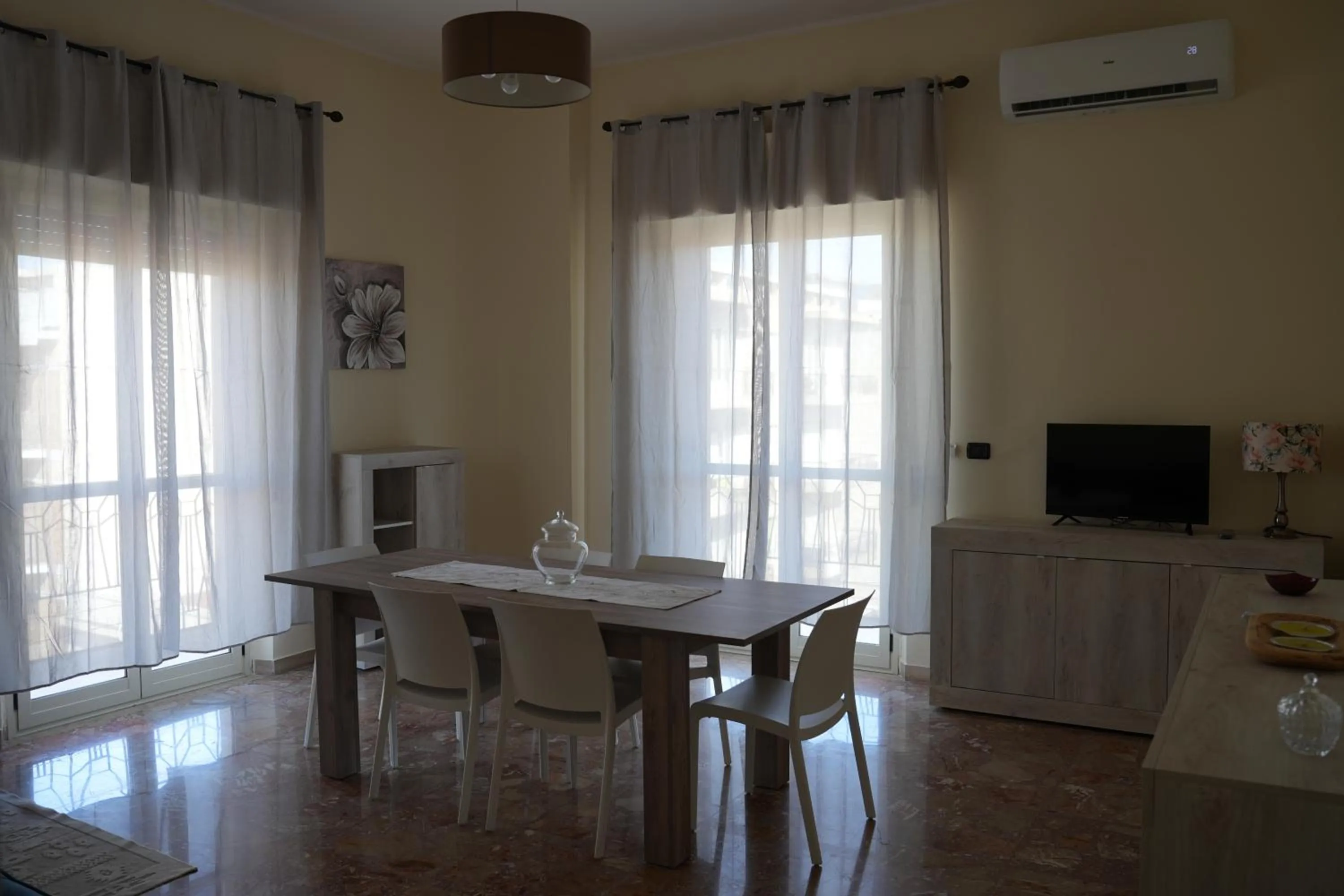 TV and multimedia in La Regina del Sole